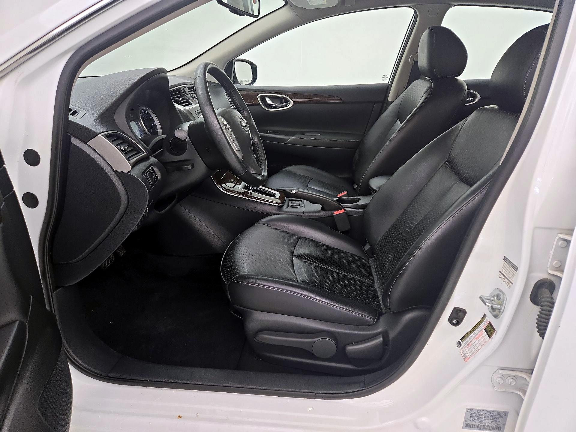 Thumbnail: 2014 Nissan Sentra - 11