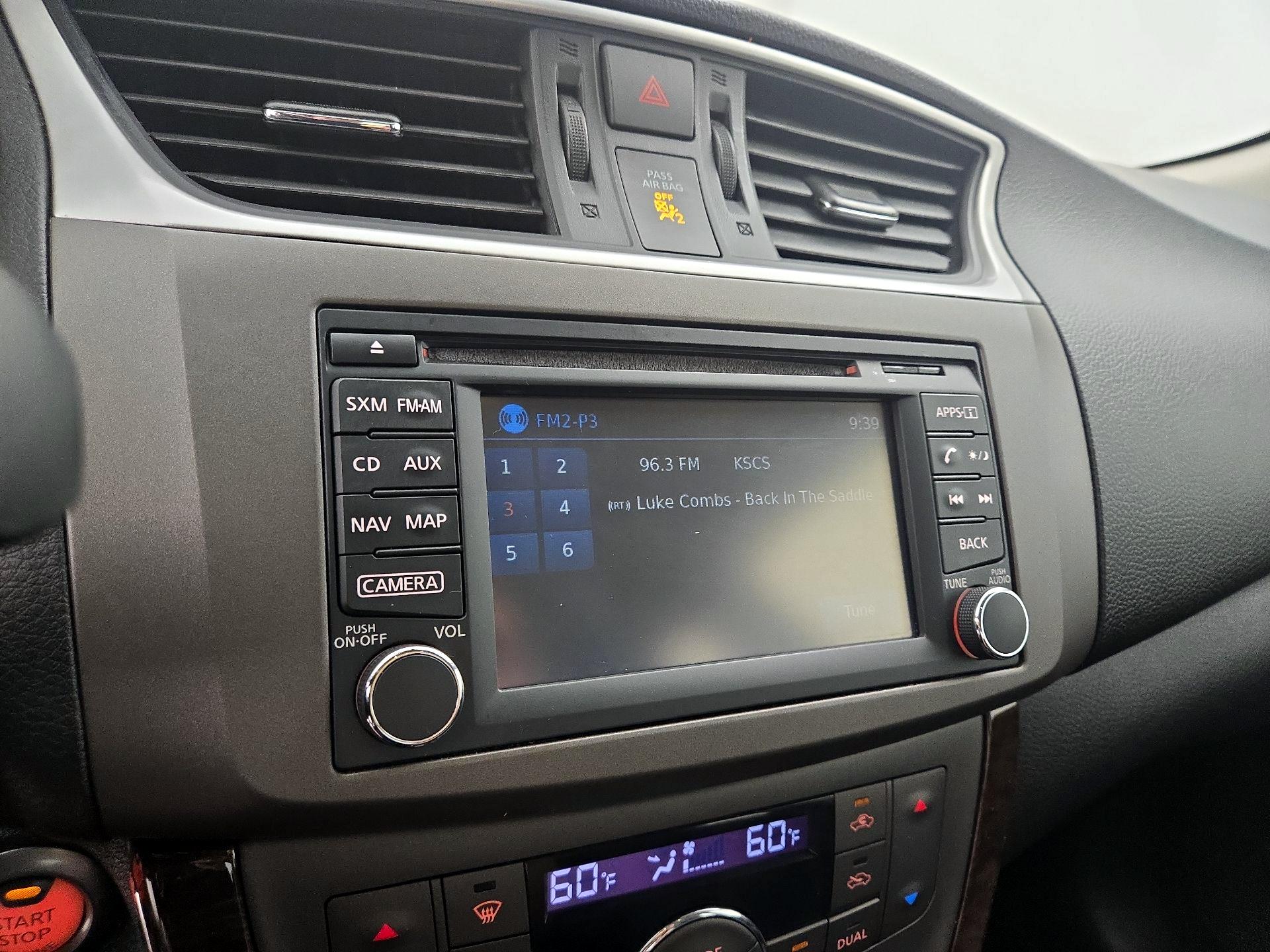 Thumbnail: 2014 Nissan Sentra - 16