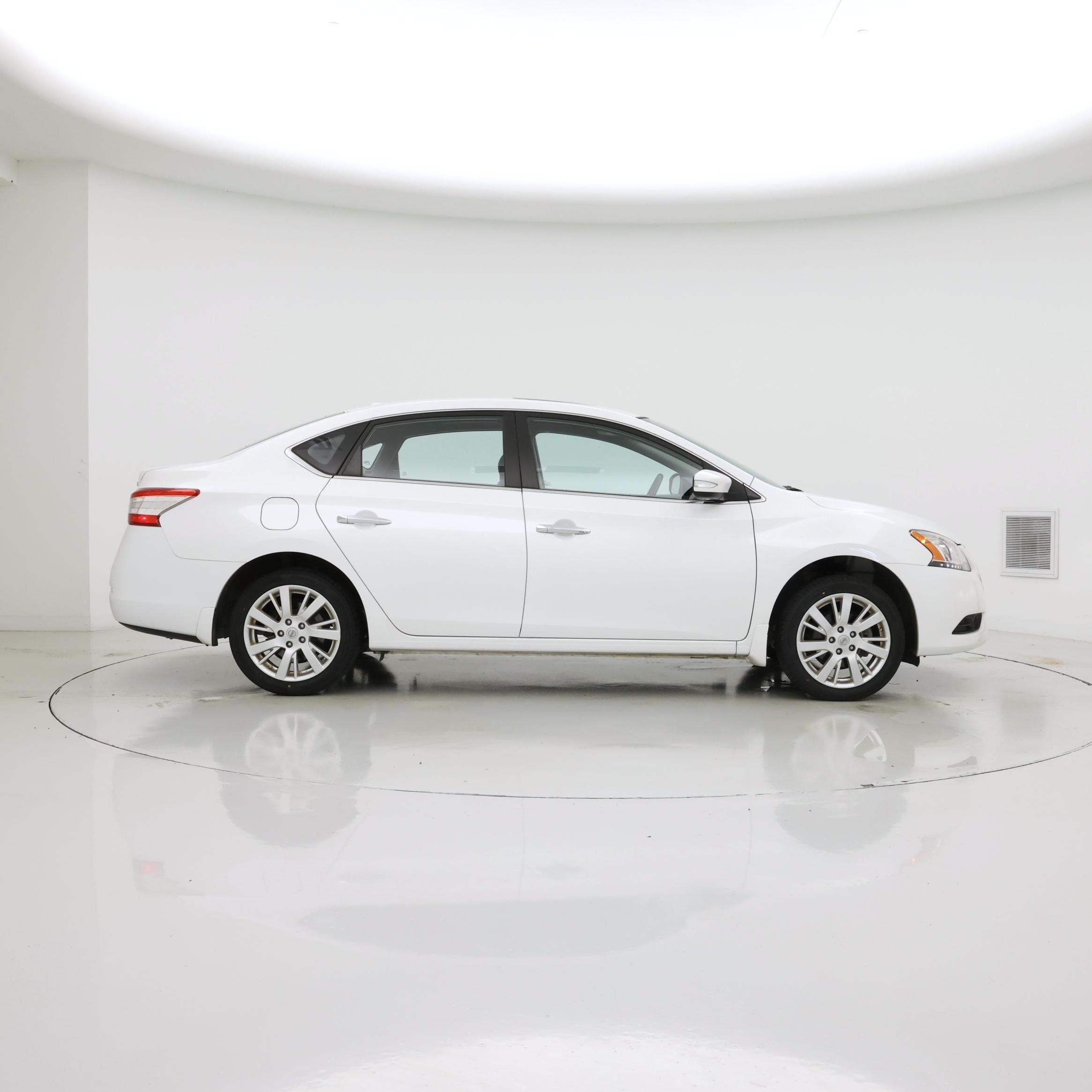 Thumbnail: 2014 Nissan Sentra - 7