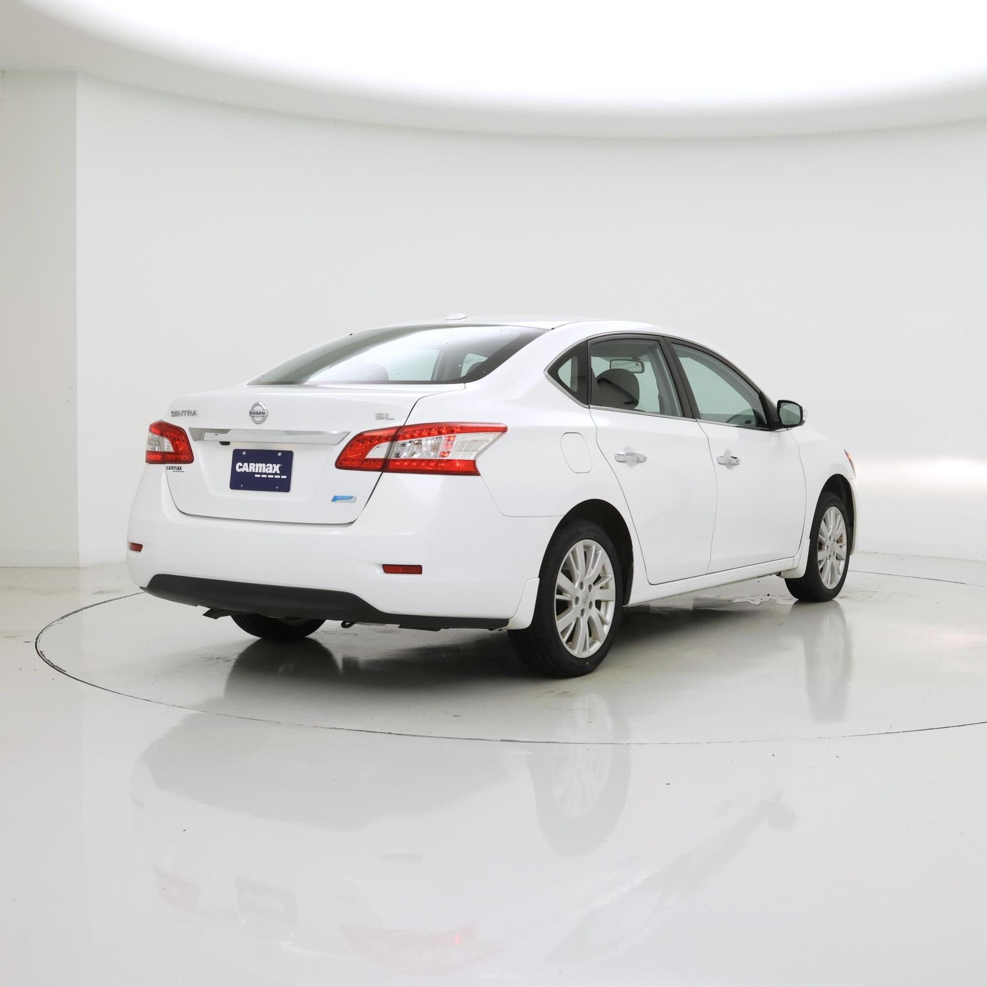 Thumbnail: 2014 Nissan Sentra - 8