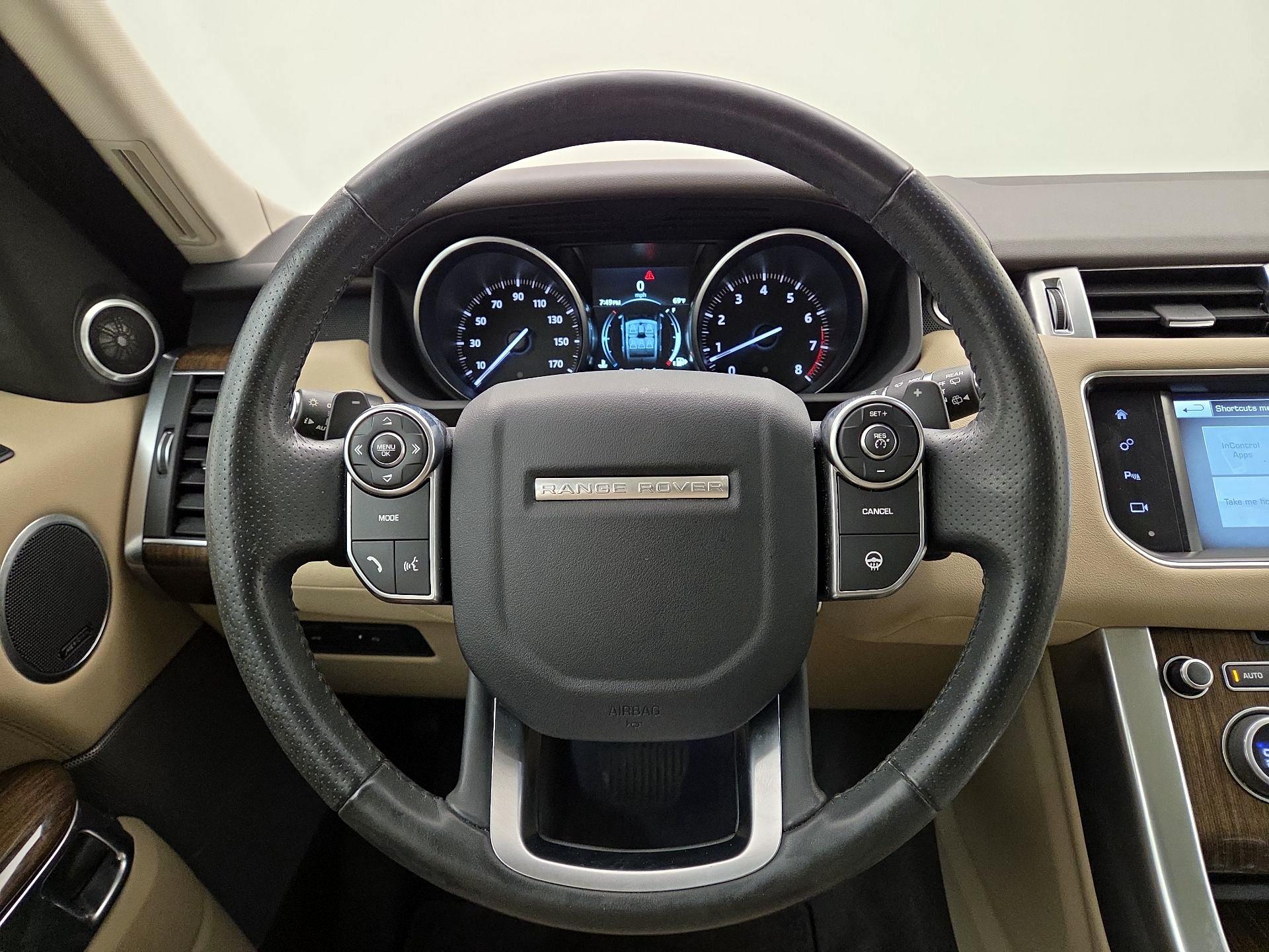 Thumbnail: 2016 Land Rover Range Rover Sport - 10