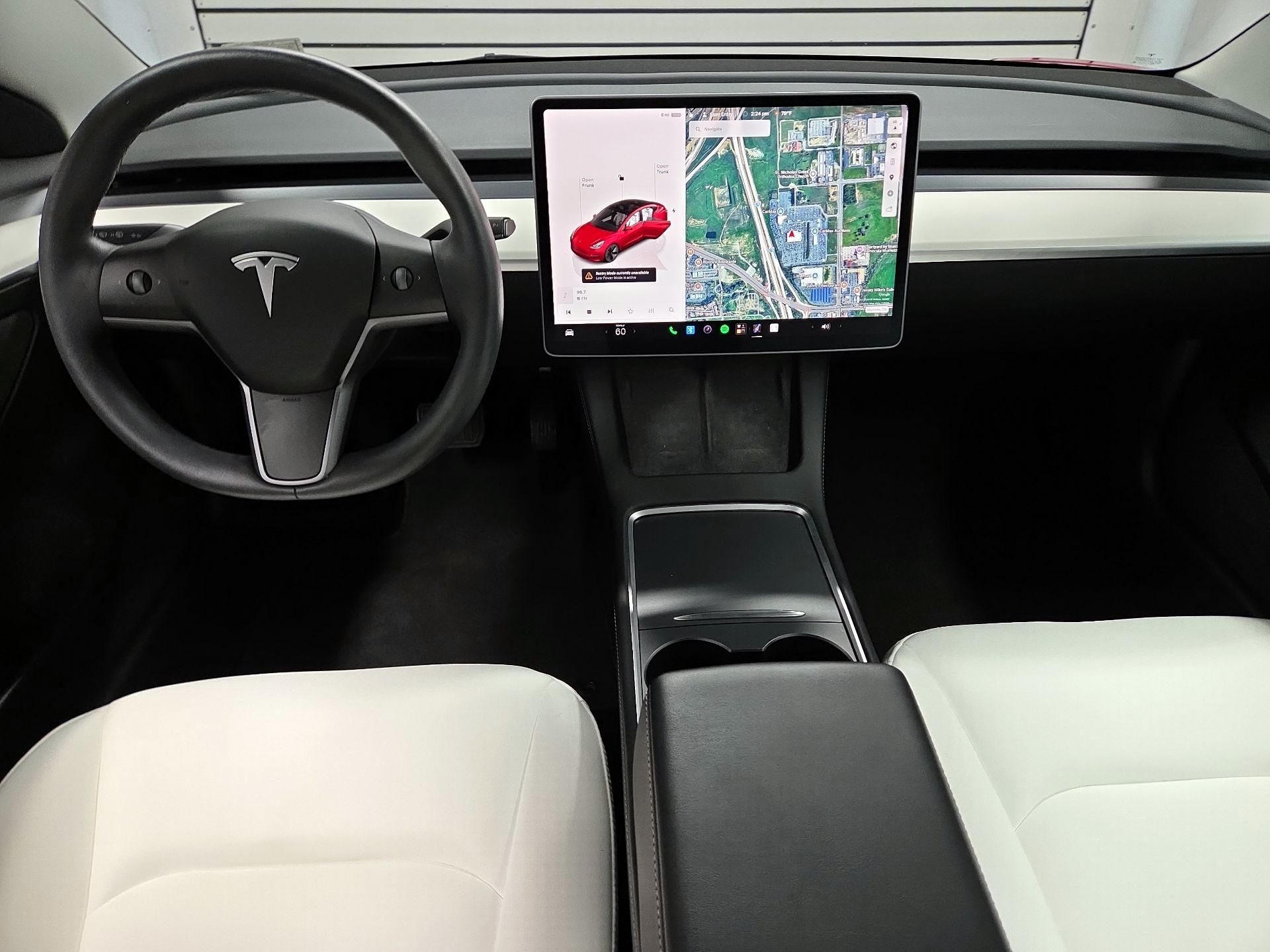 Thumbnail: 2022 Tesla Model 3 - 9