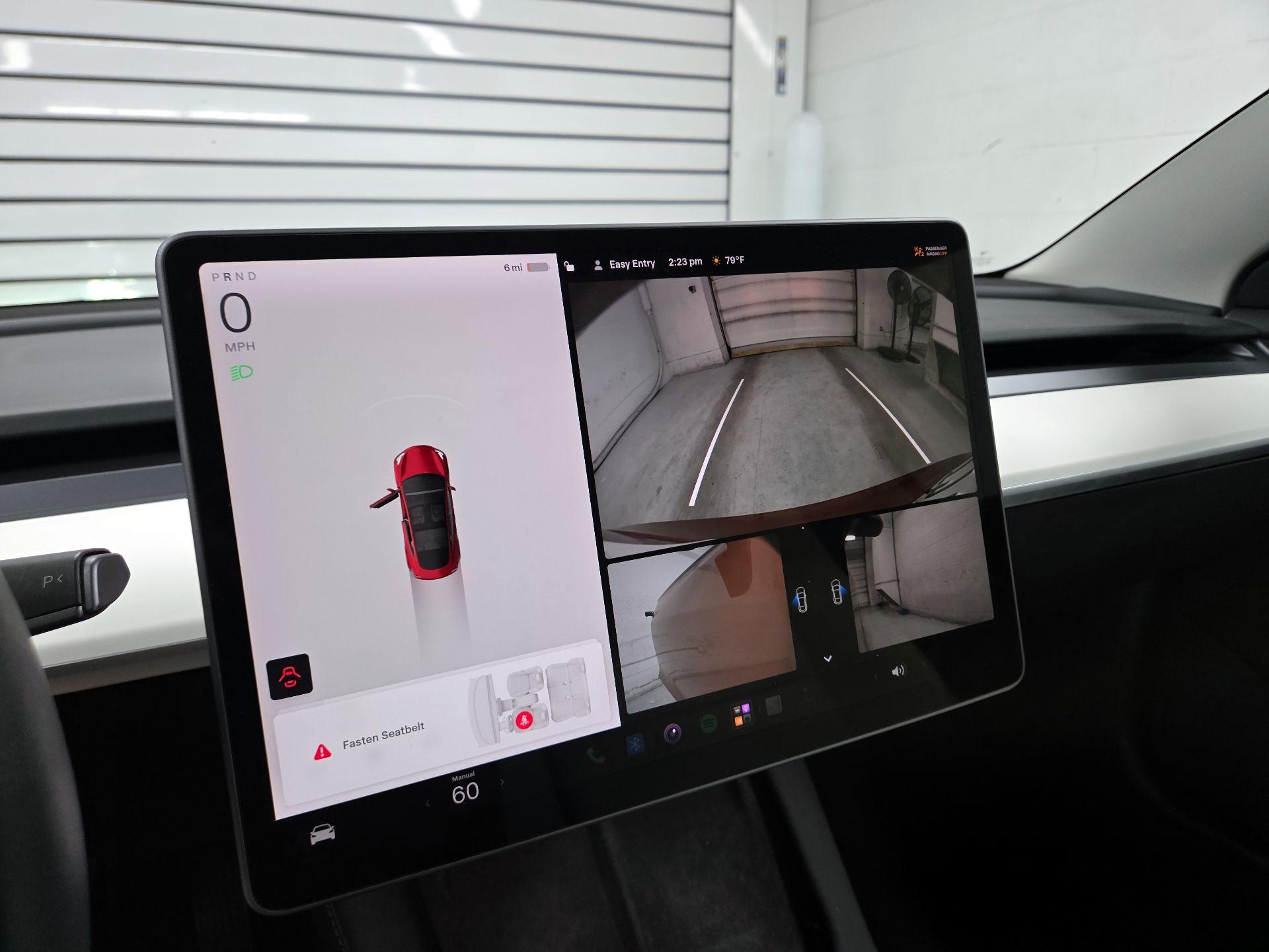 Thumbnail: 2022 Tesla Model 3 - 14