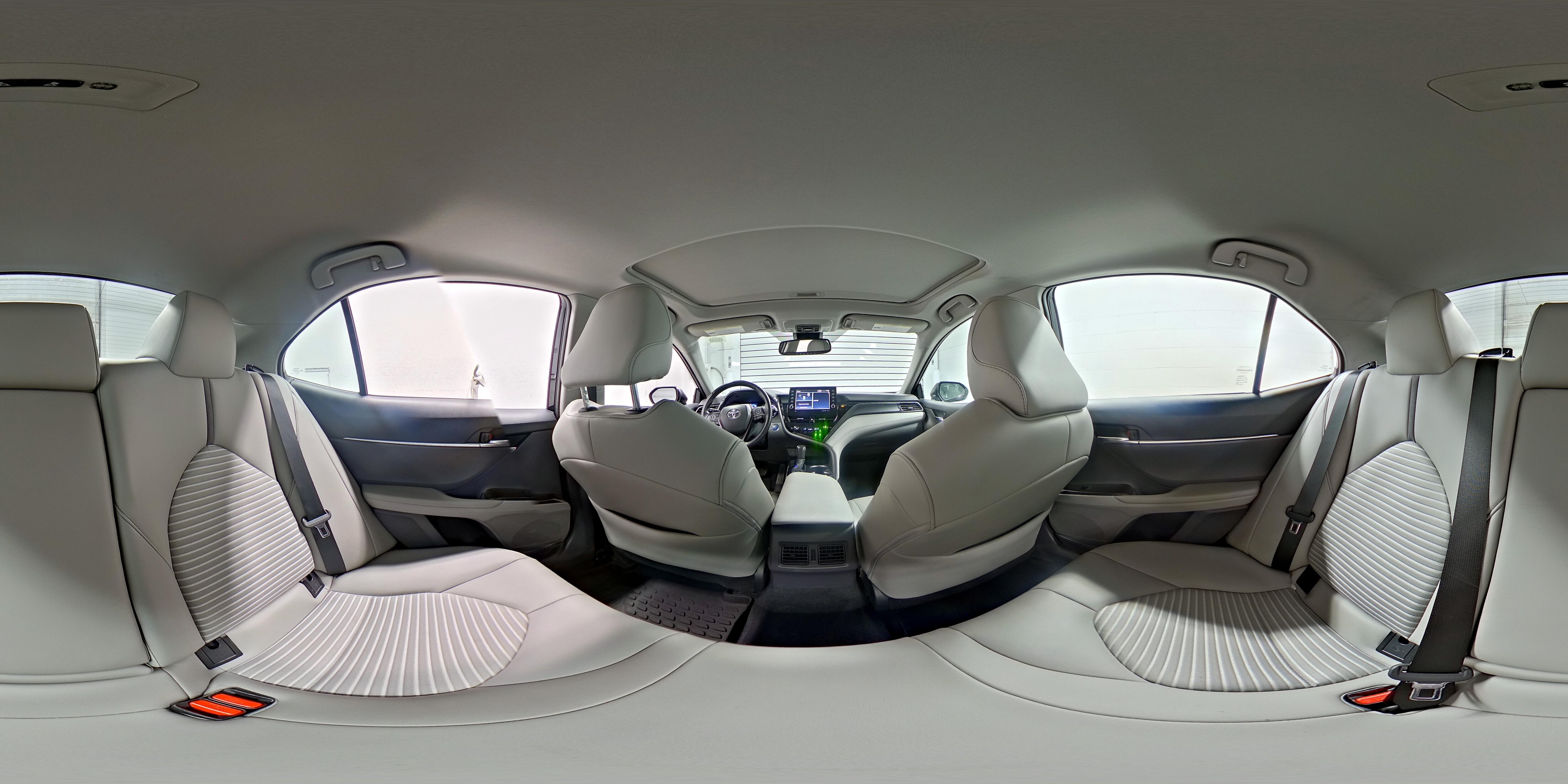 2024 Toyota Camry SE - Photo 19