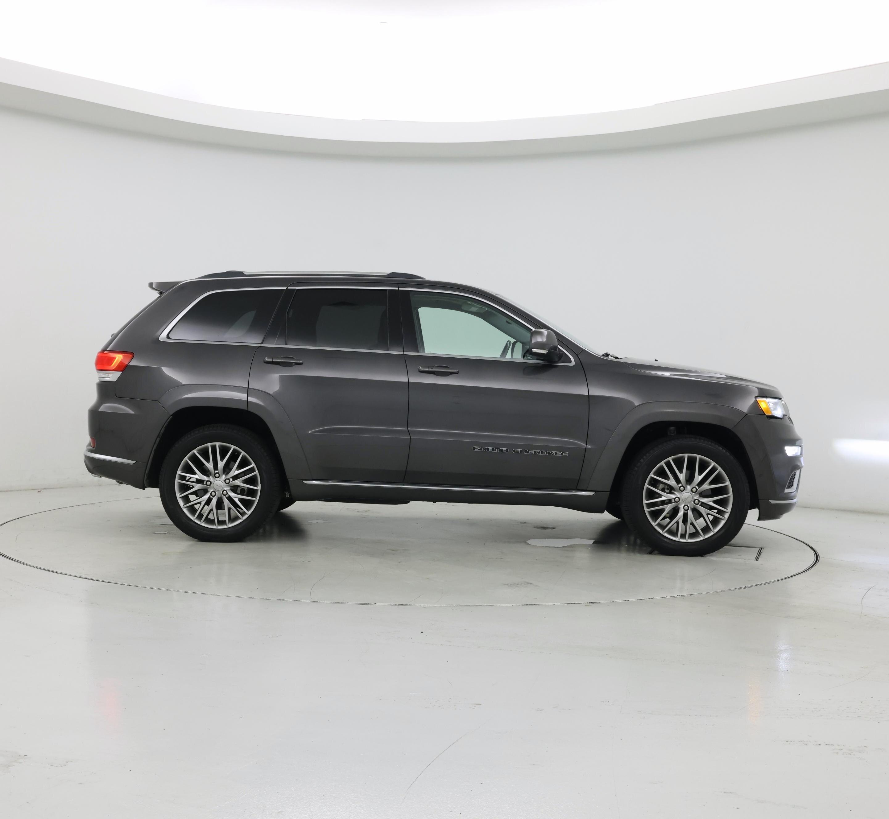 Thumbnail: 2018 Jeep Grand Cherokee - 7