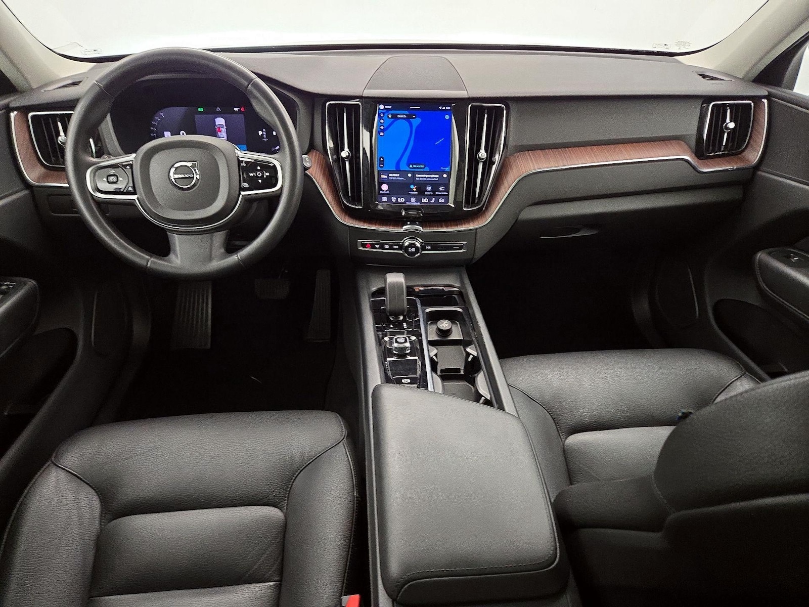 2023 Volvo XC60 Plus - Photo 1