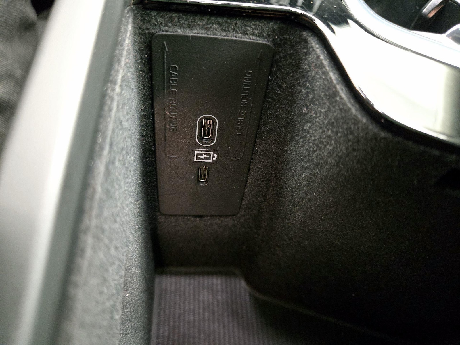 2023 Volvo XC60 Plus - Photo 11