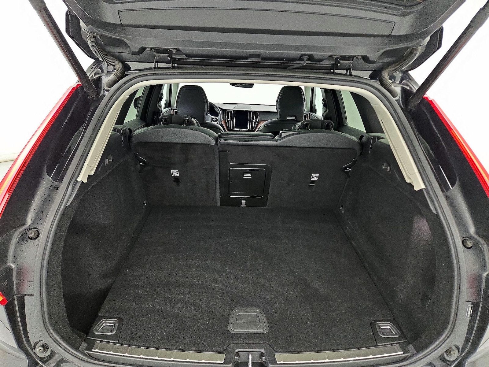 2023 Volvo XC60 Plus - Photo 14