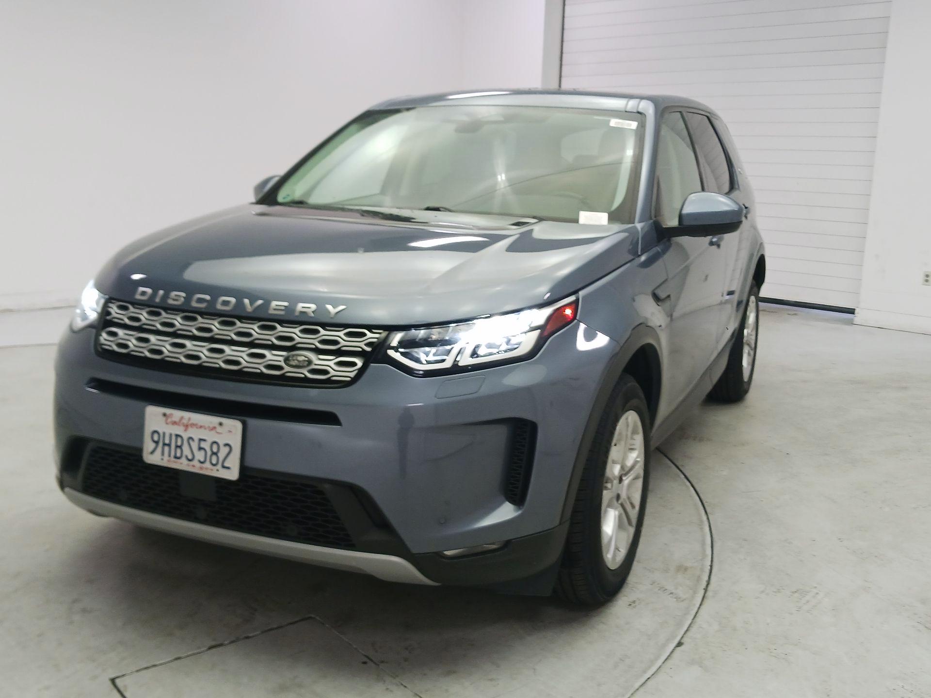 Thumbnail: 2022 Land Rover Discovery Sport - 3