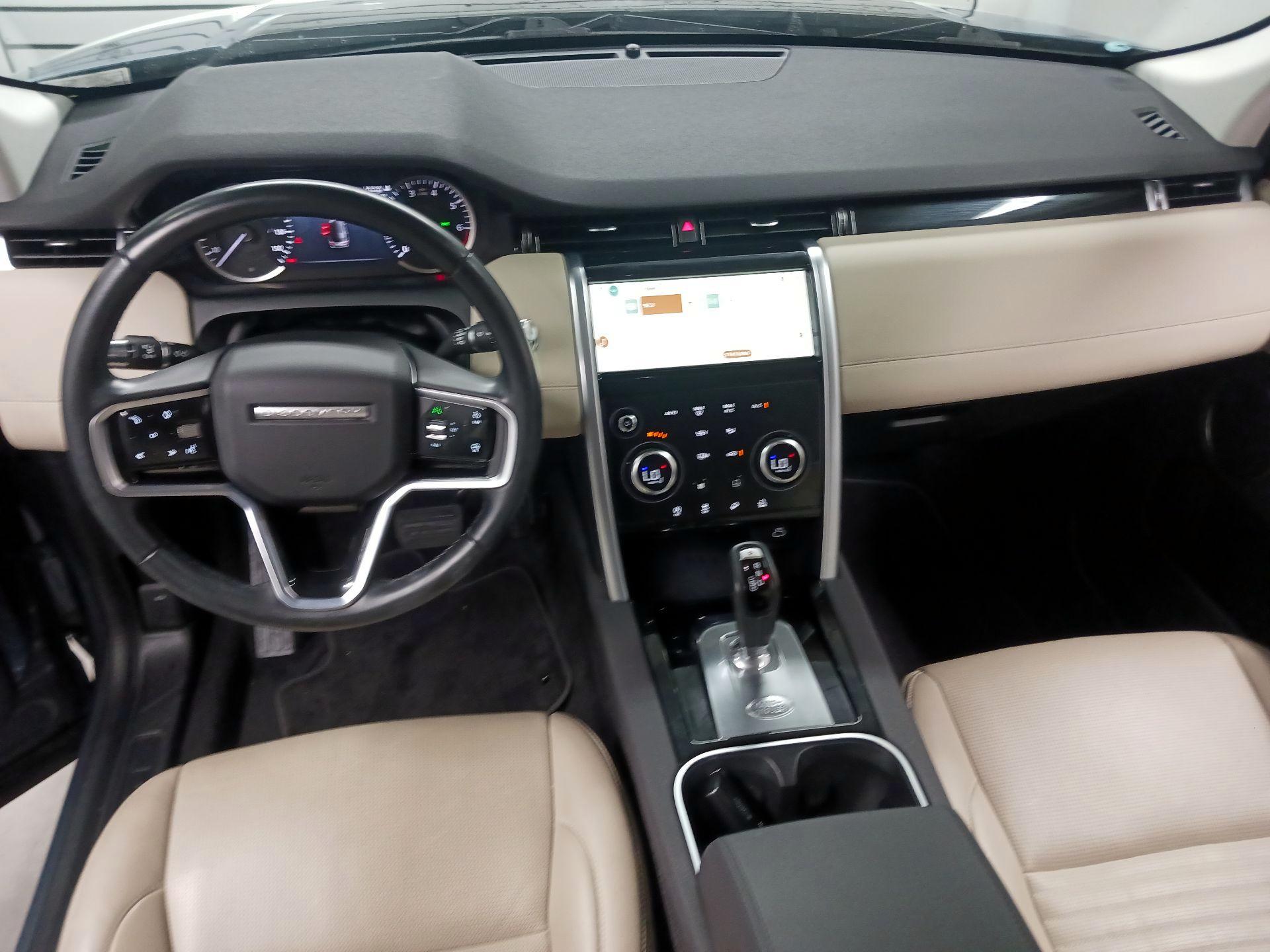 Thumbnail: 2022 Land Rover Discovery Sport - 8