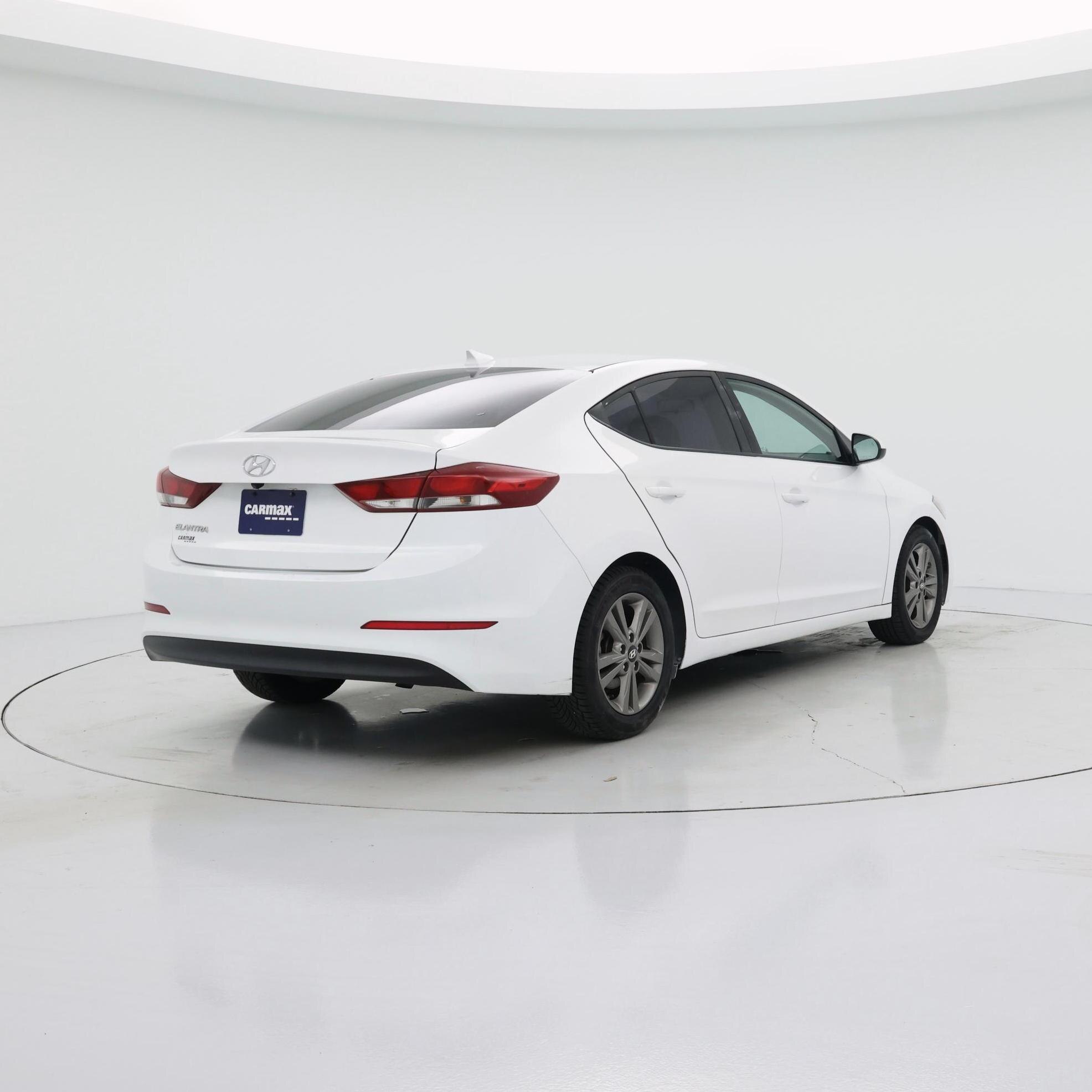 Thumbnail: 2018 Hyundai Elantra - 8