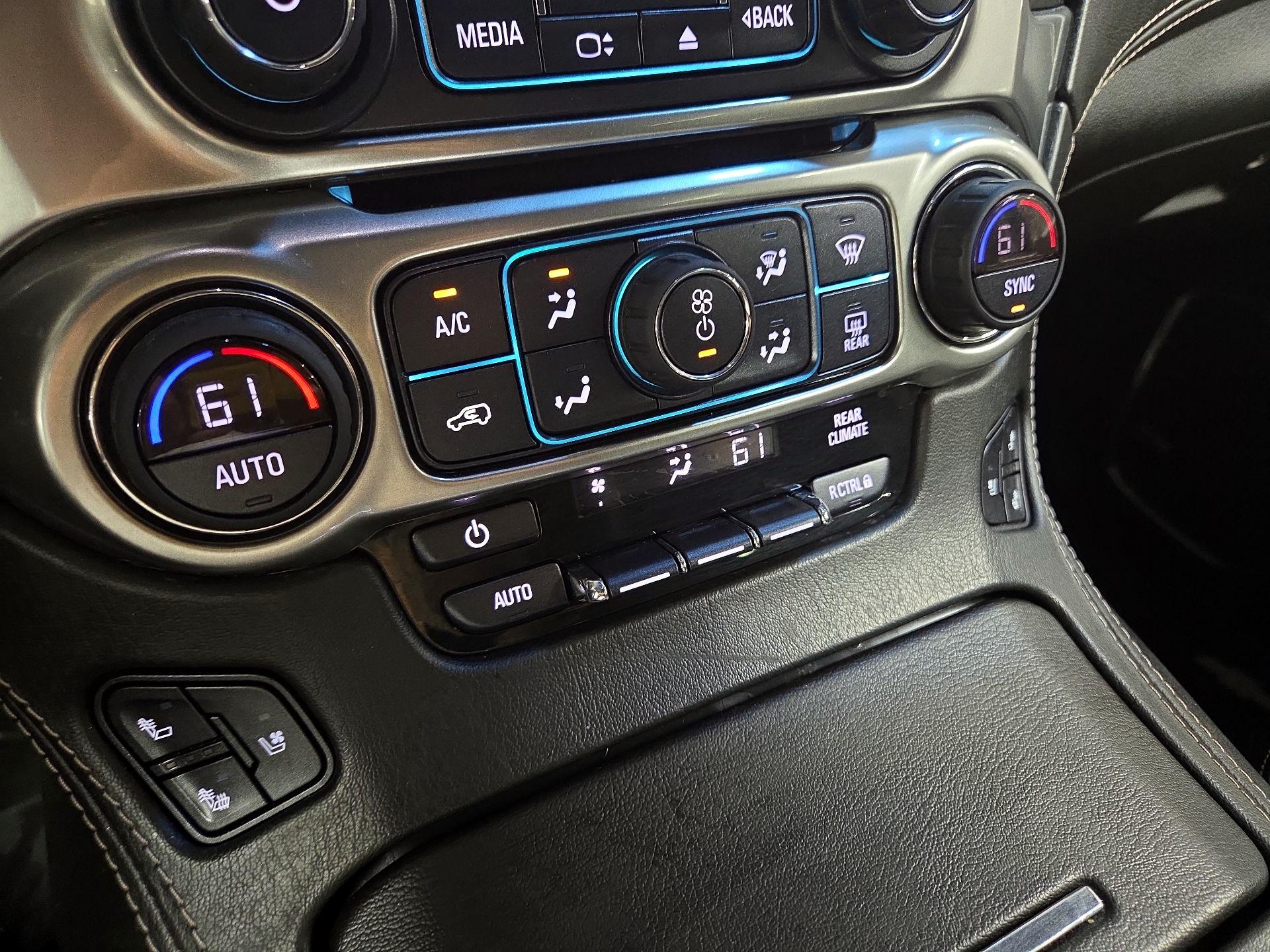 Thumbnail: 2019 Chevrolet Tahoe - 16