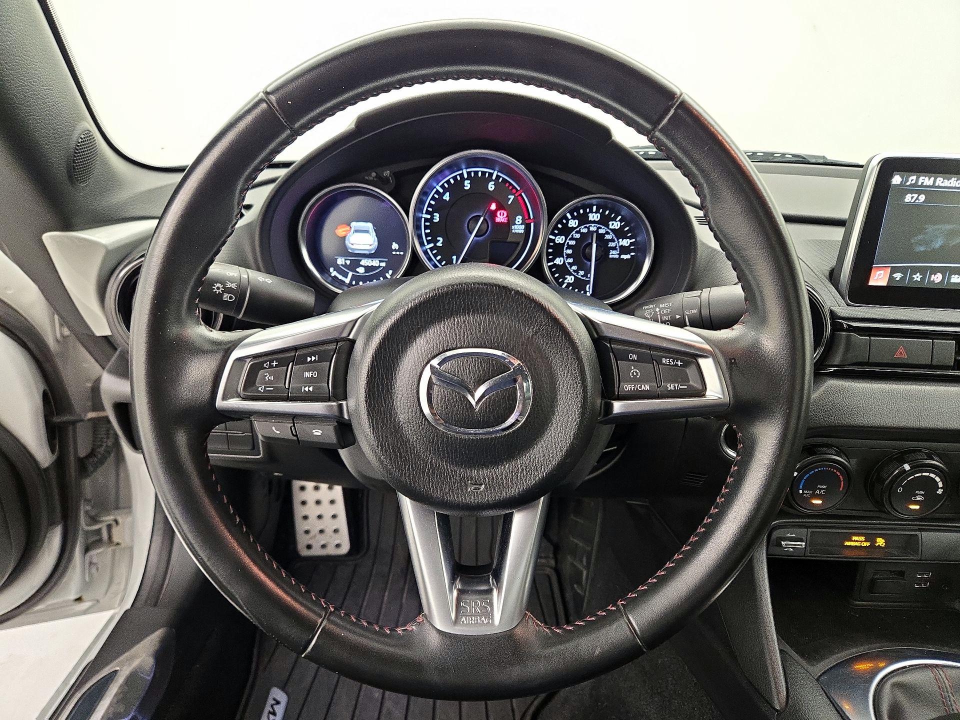 Thumbnail: 2017 Mazda MX-5 Miata - 10