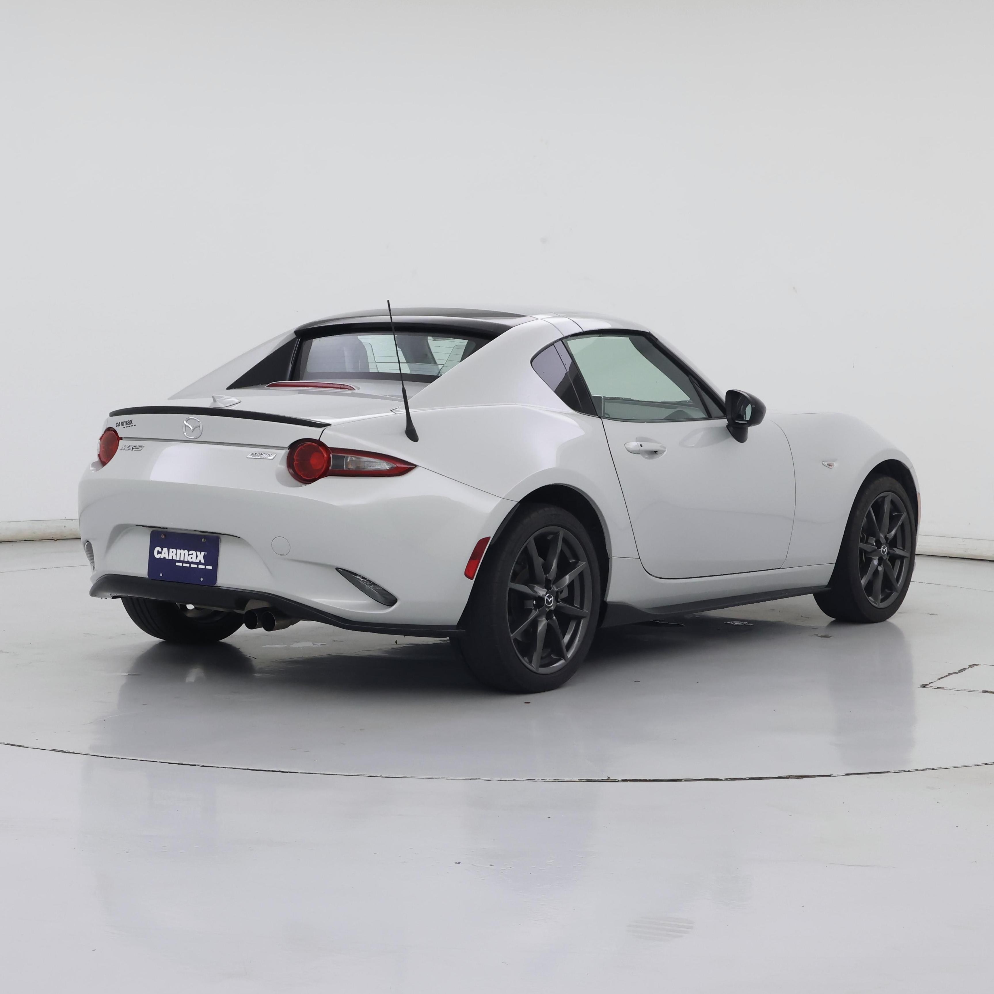 Thumbnail: 2017 Mazda MX-5 Miata - 8
