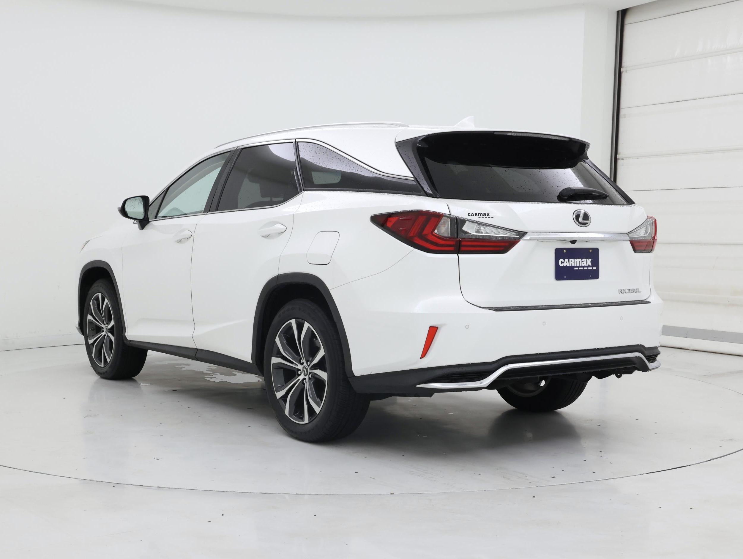 Thumbnail: 2018 Lexus RX - 2