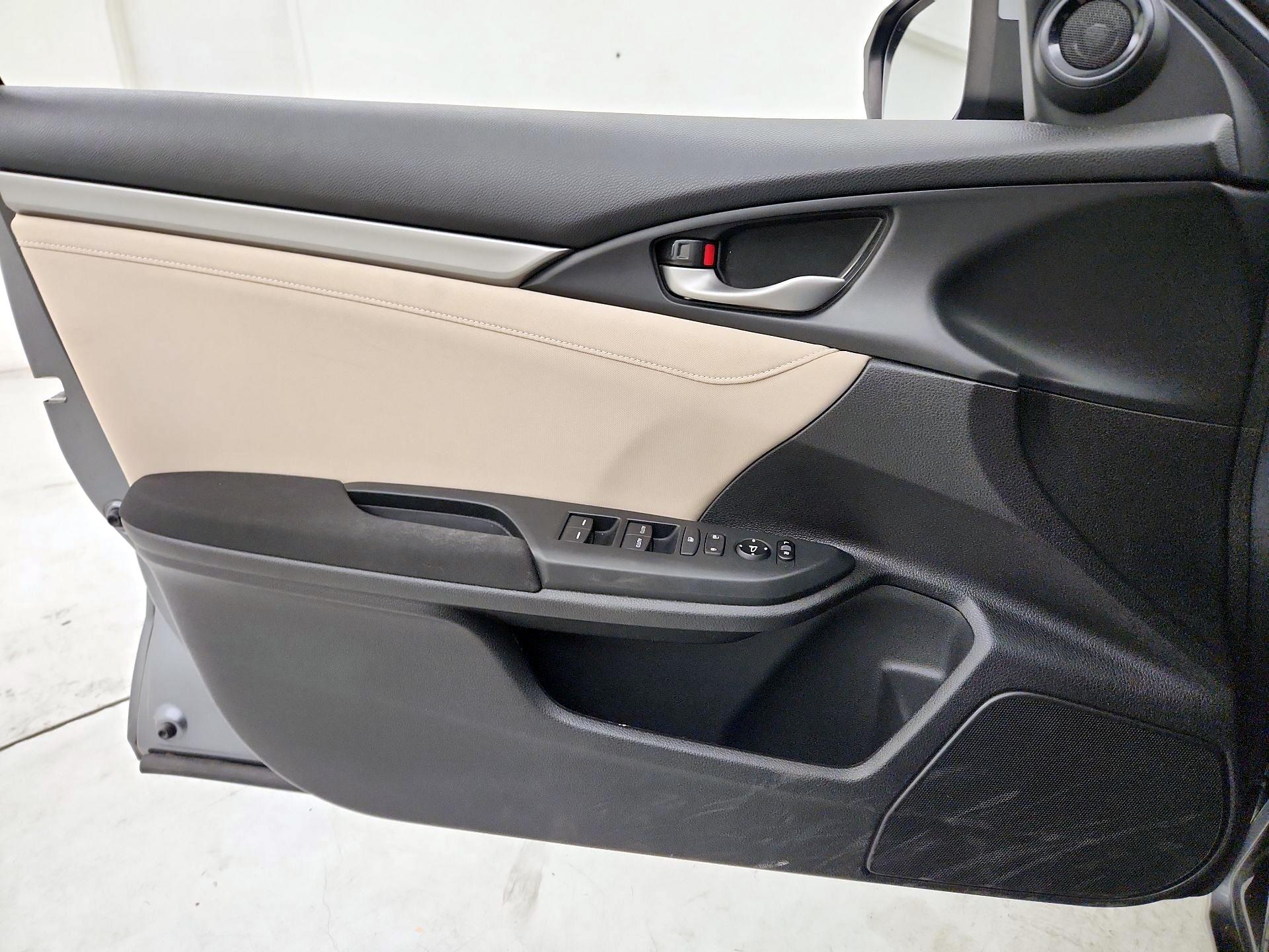 Thumbnail: 2018 Honda Civic - 12