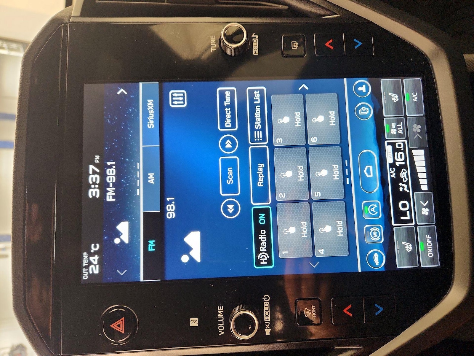2025 Subaru Forester 16