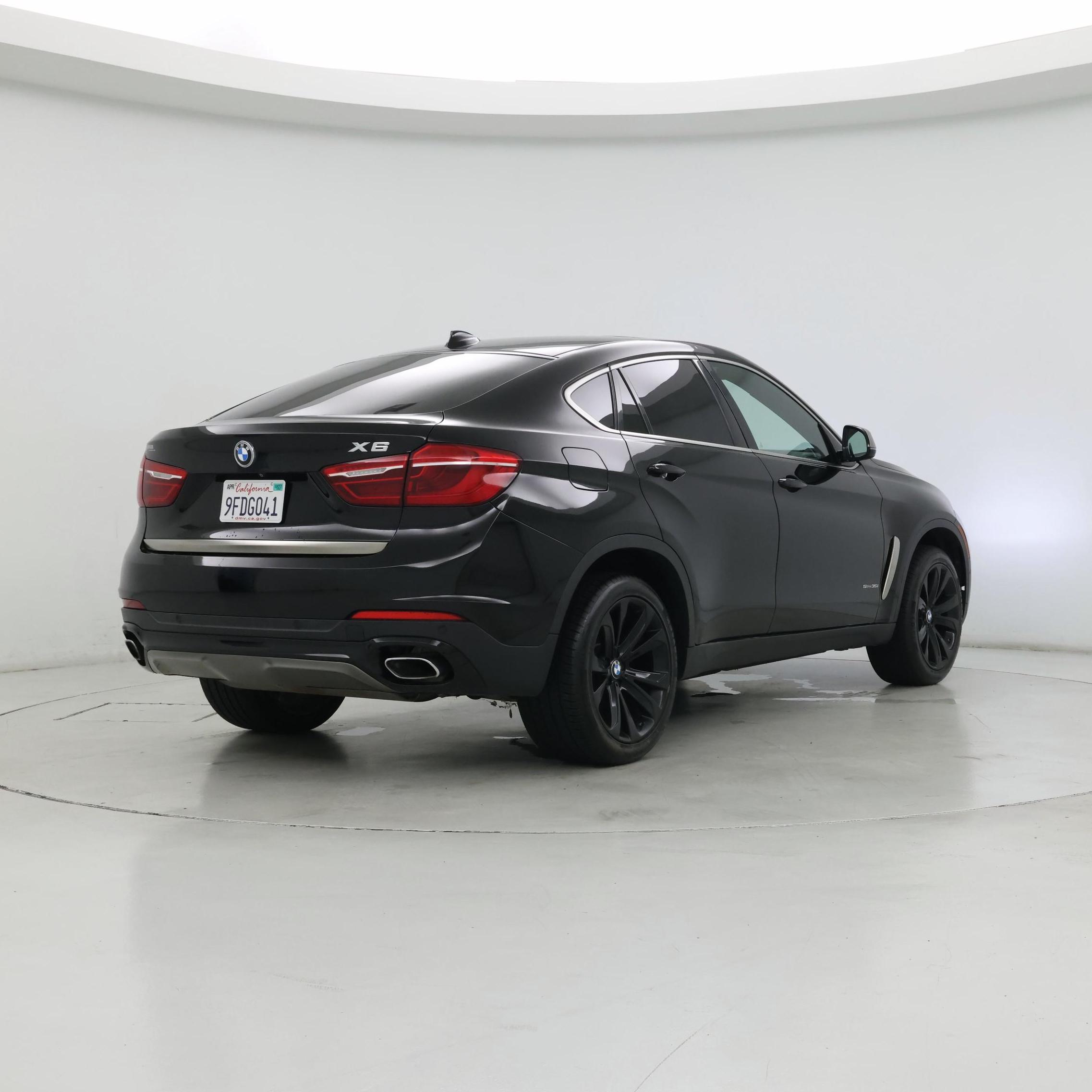 Thumbnail: 2019 BMW X6 - 8