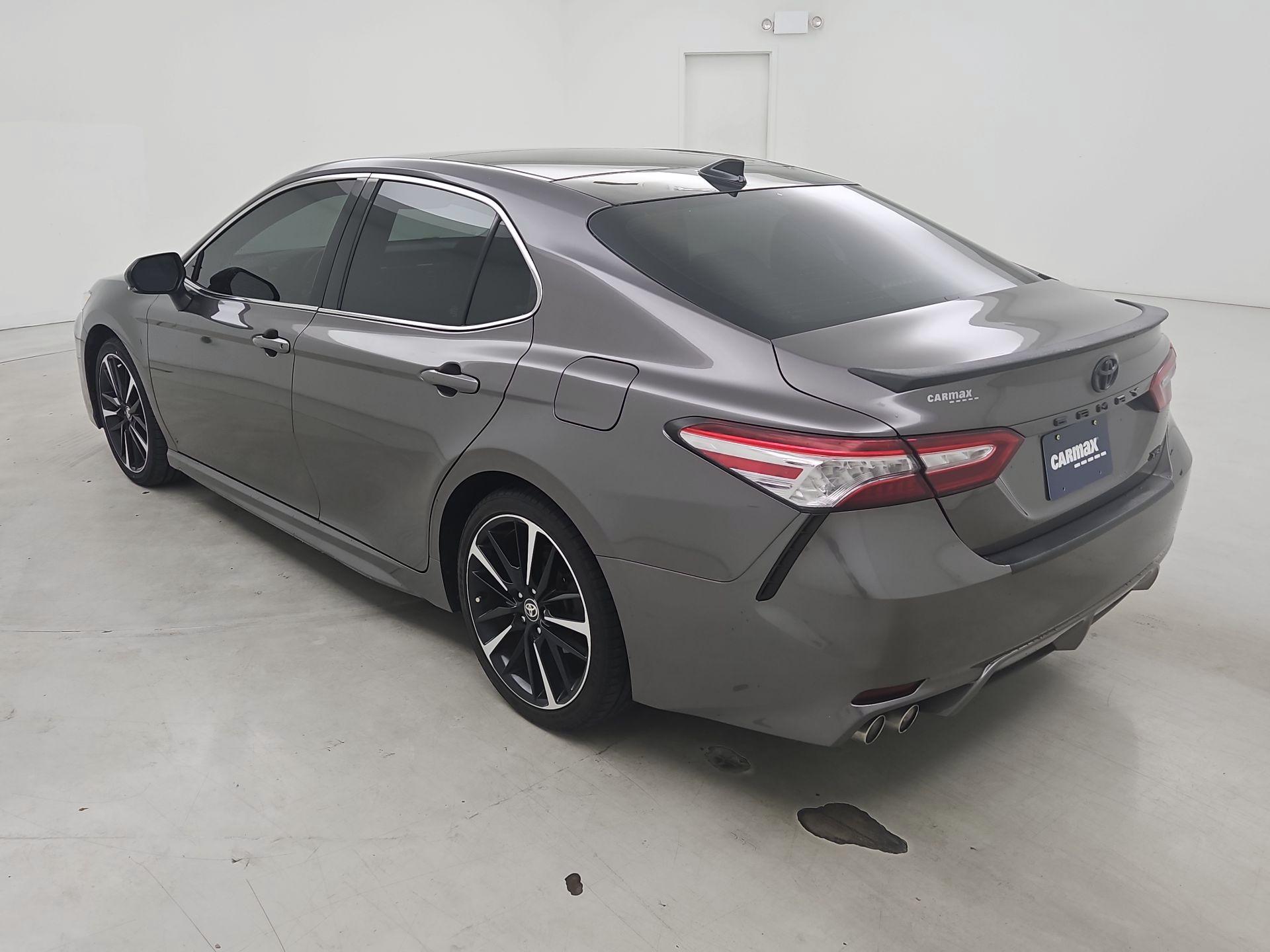 Thumbnail: 2020 Toyota Camry - 7