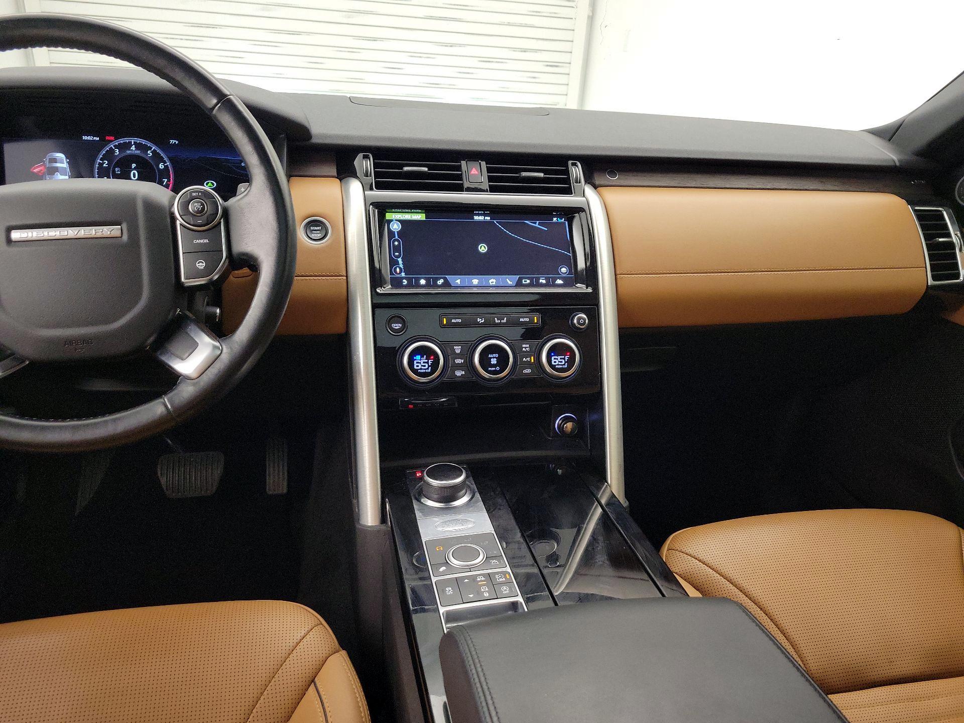 Thumbnail: 2018 Land Rover Discovery - 9