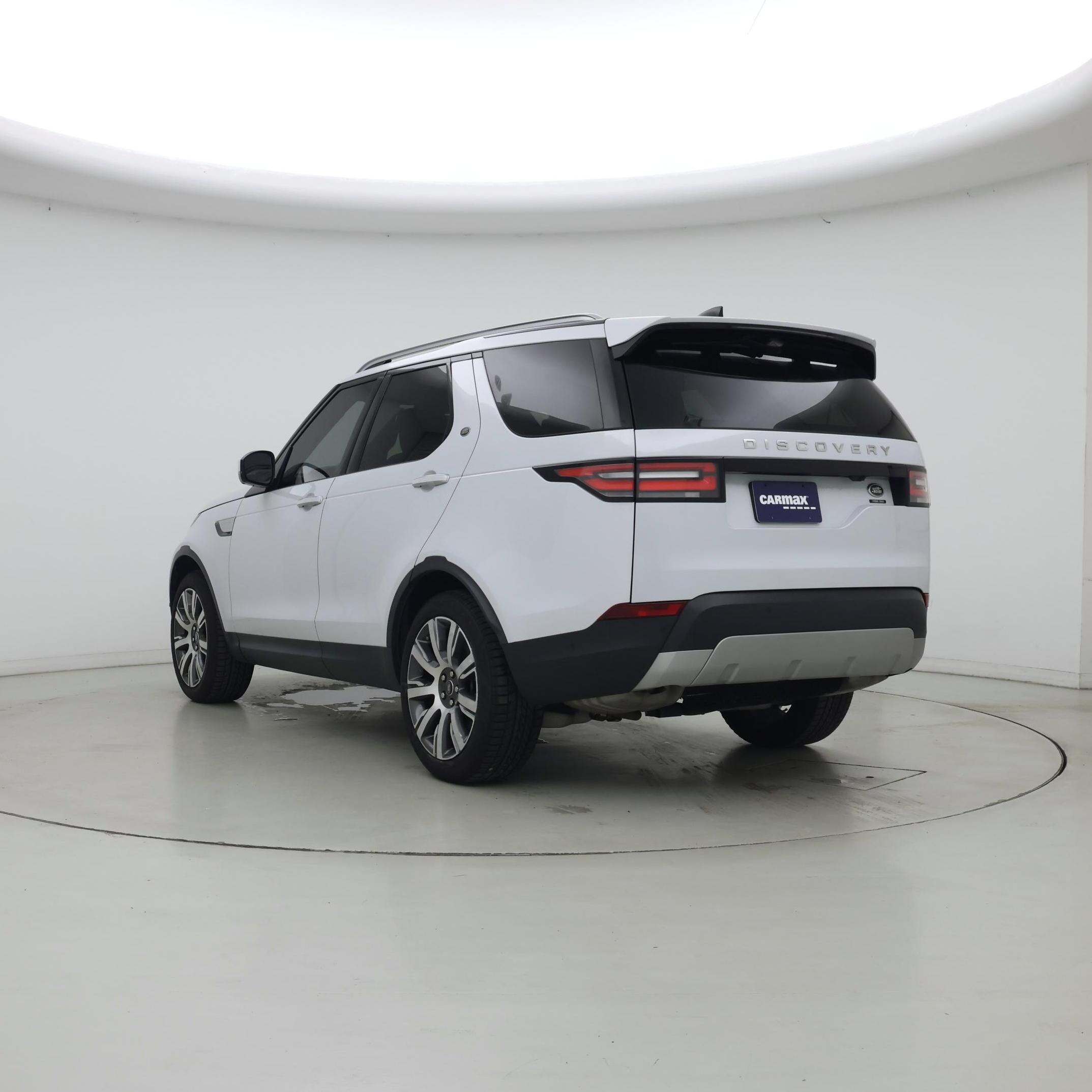 Thumbnail: 2018 Land Rover Discovery - 2