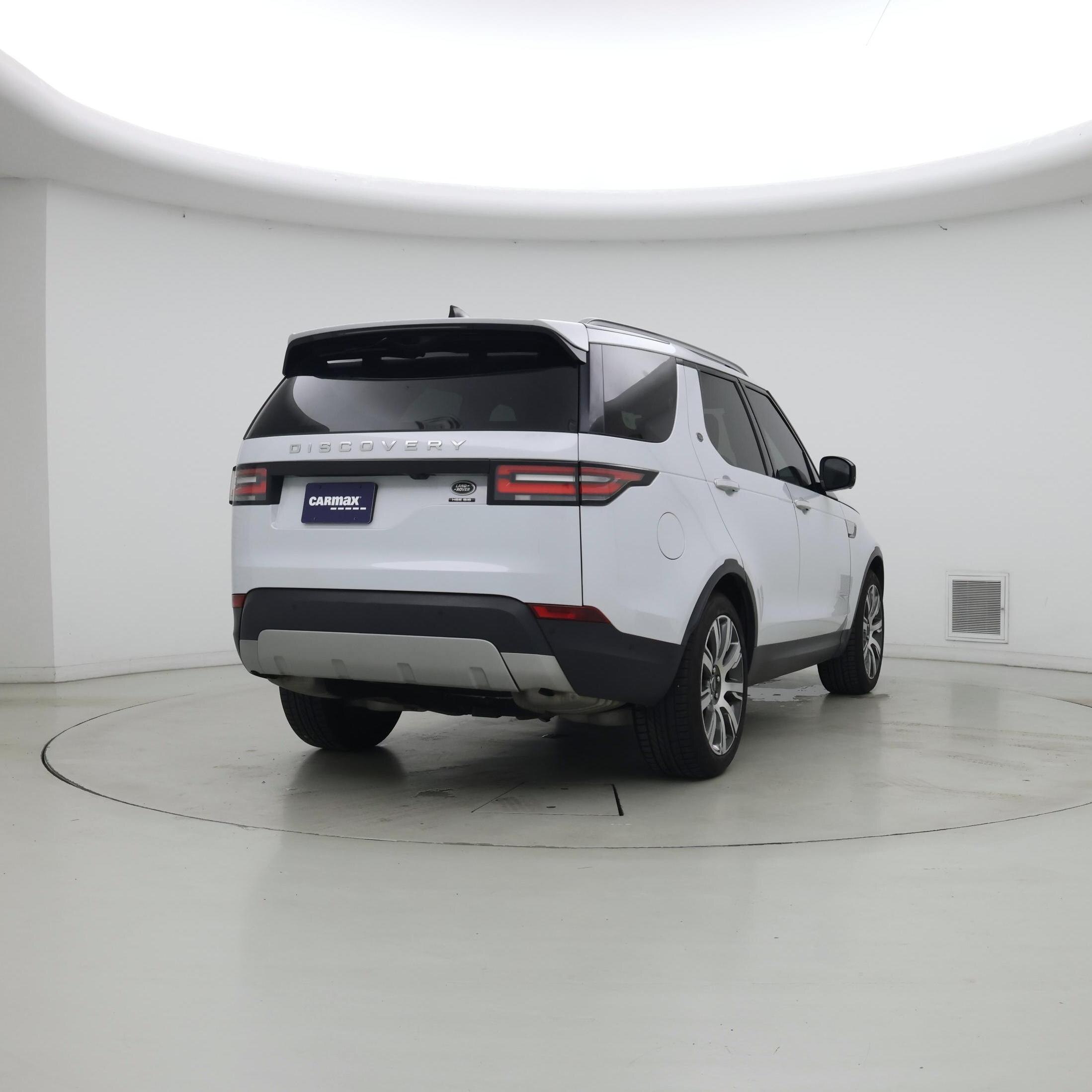Thumbnail: 2018 Land Rover Discovery - 8