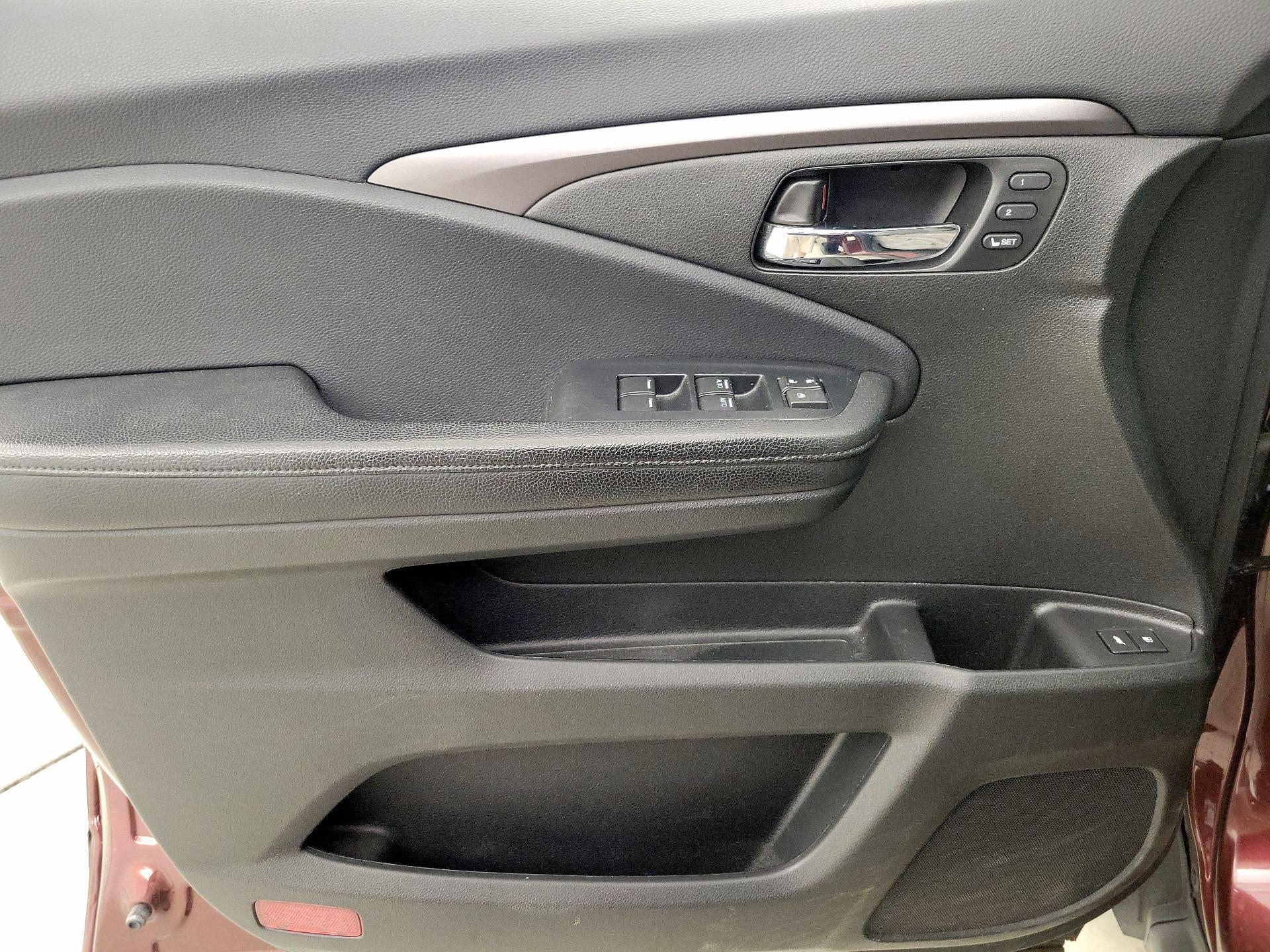 Thumbnail: 2020 Honda Passport - 12