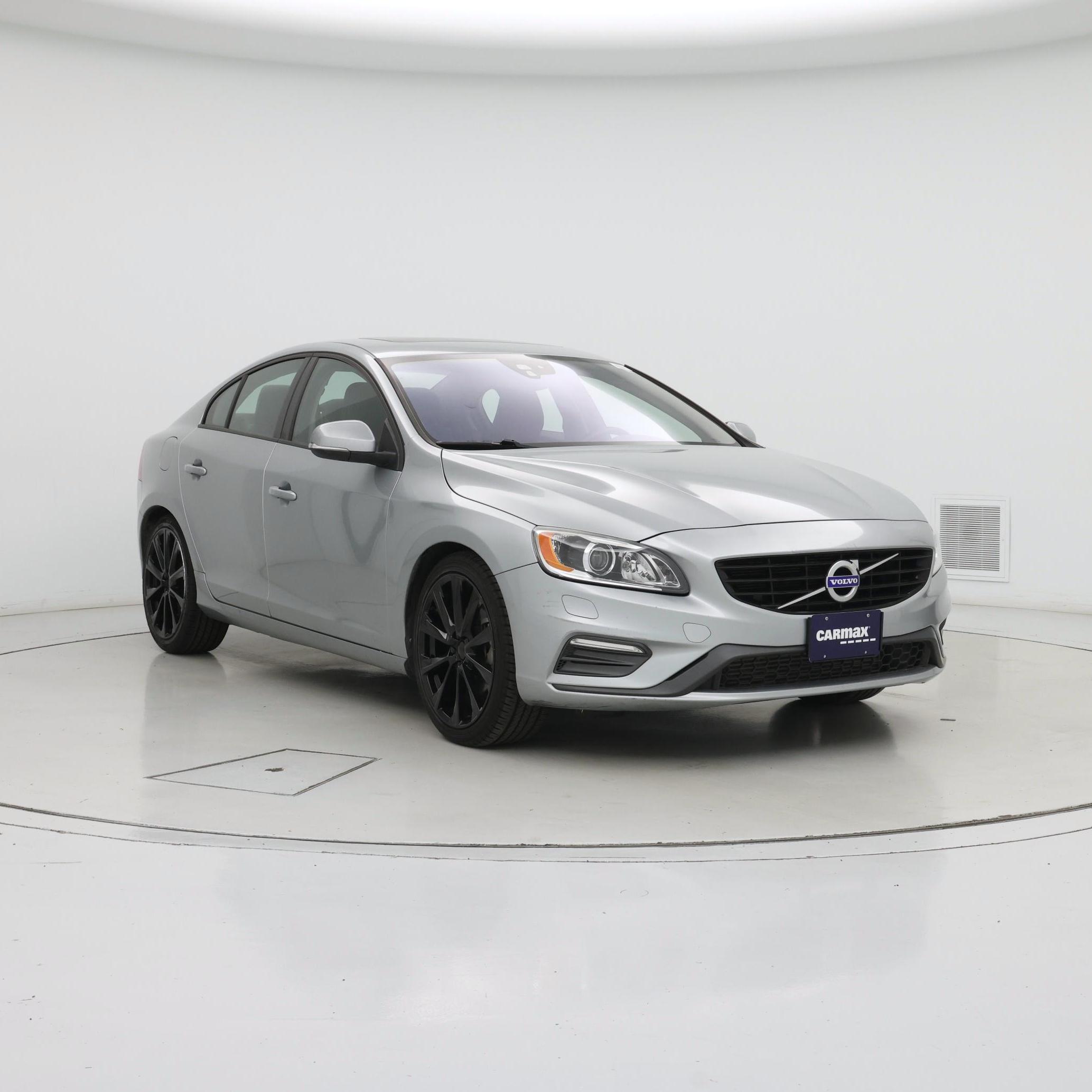 Silver 2018 Volvo S60 T5 Dynamic Sedan Front-Wheel Drive Automatic