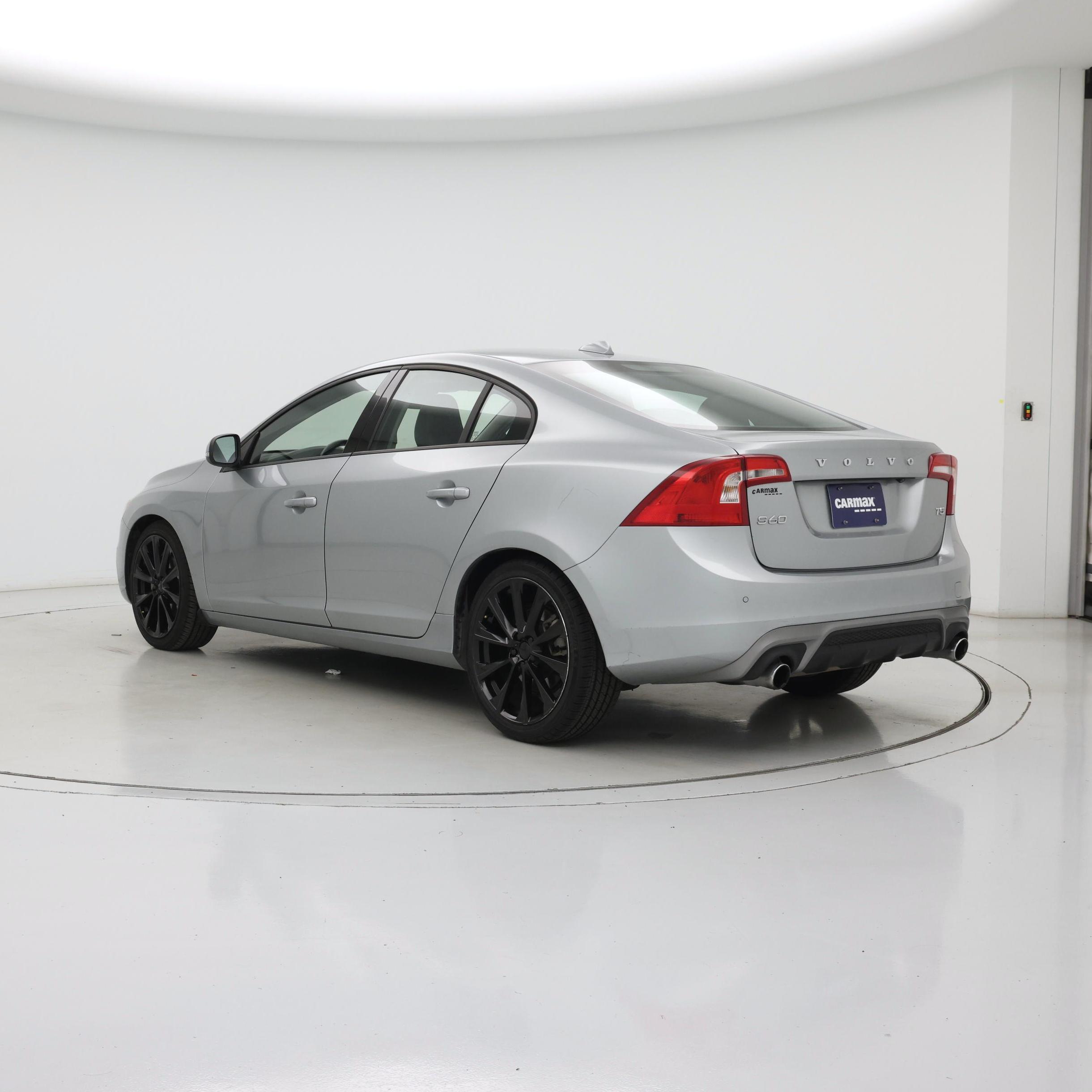 Thumbnail: 2018 Volvo S60 - 2
