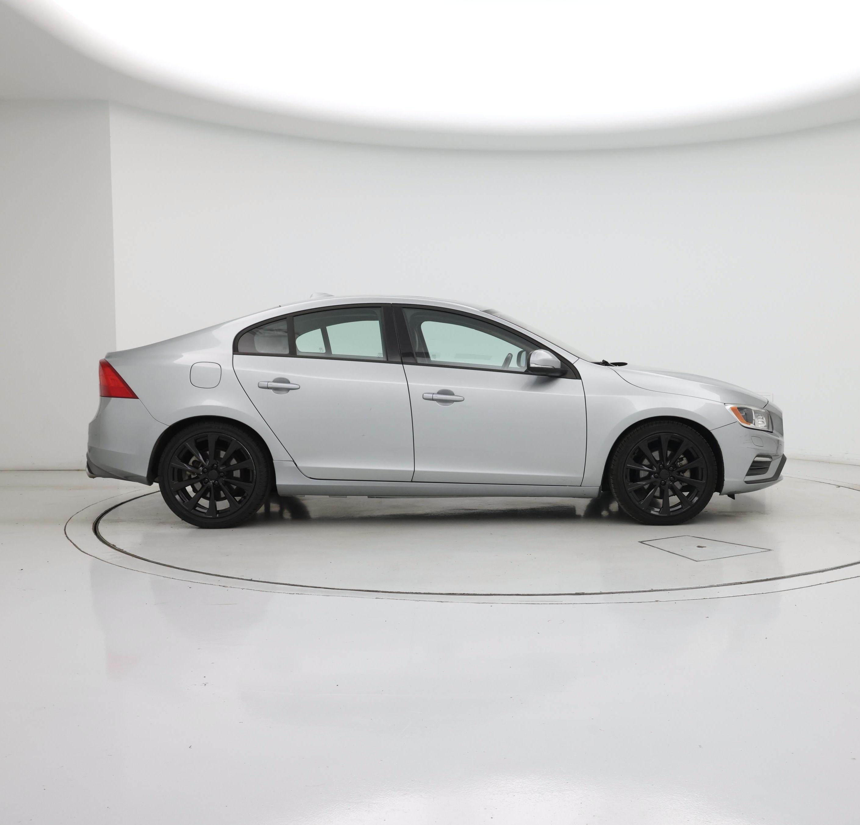Thumbnail: 2018 Volvo S60 - 7