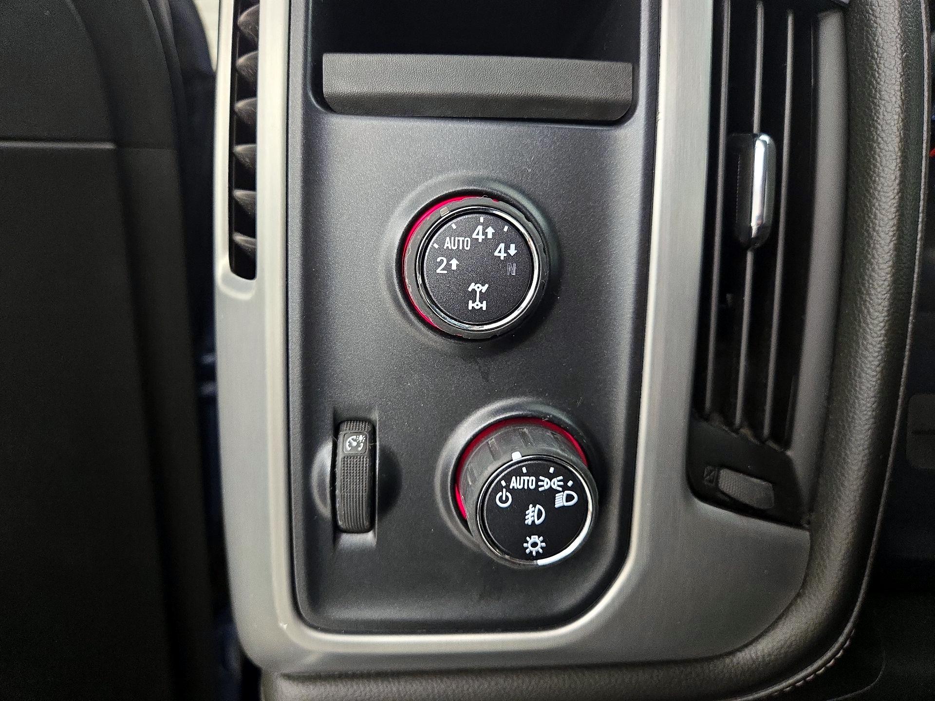 Thumbnail: 2015 GMC Sierra 1500 - 13