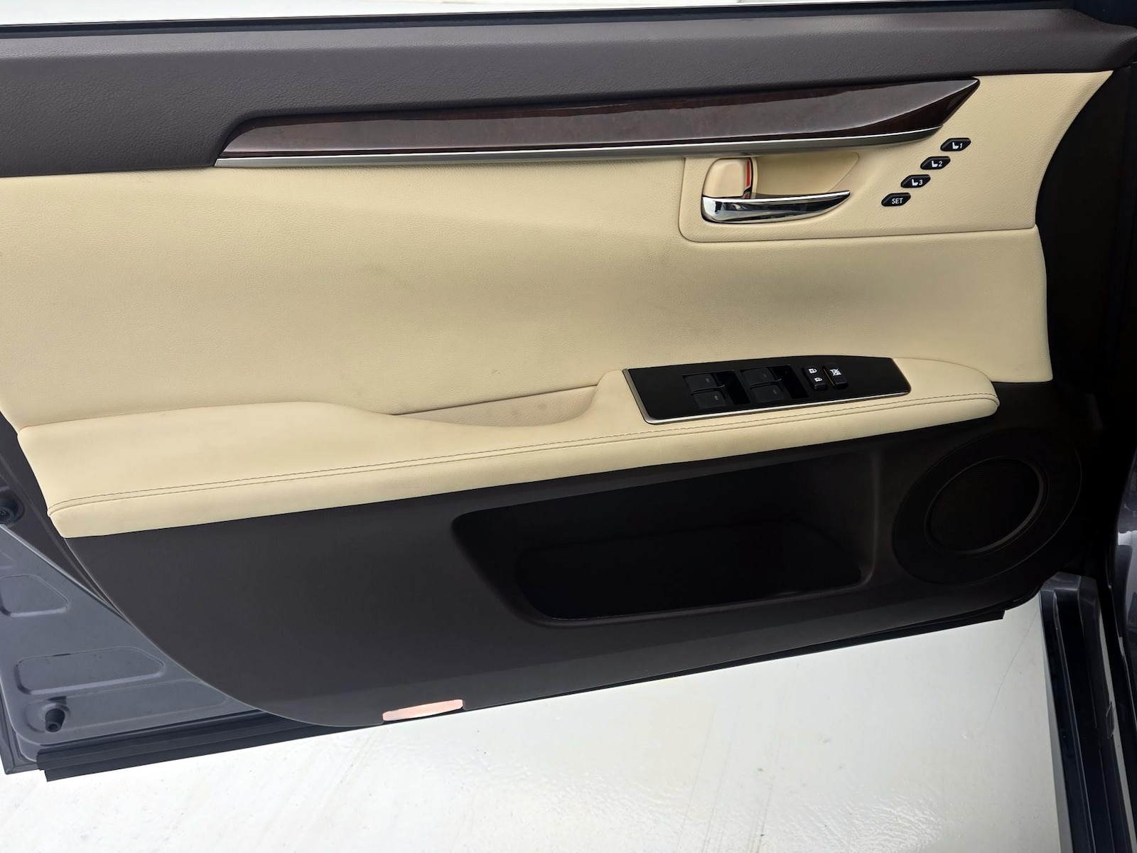 2017 Lexus ES 350 - Photo 13
