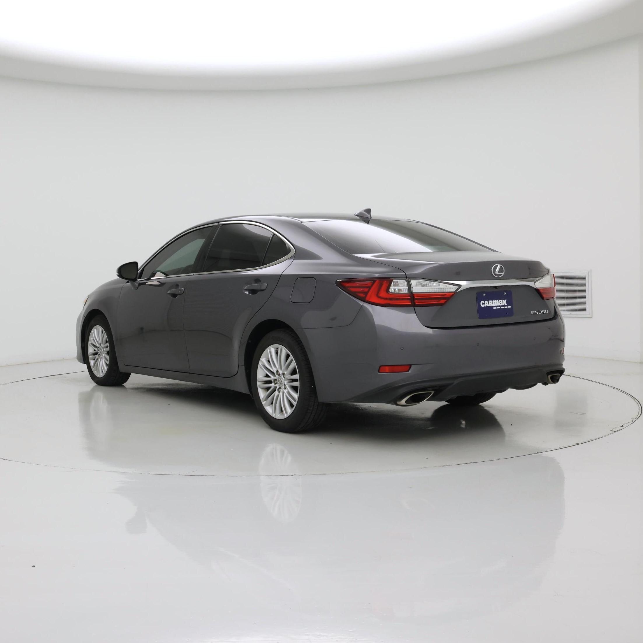 Thumbnail: 2017 Lexus ES - 2