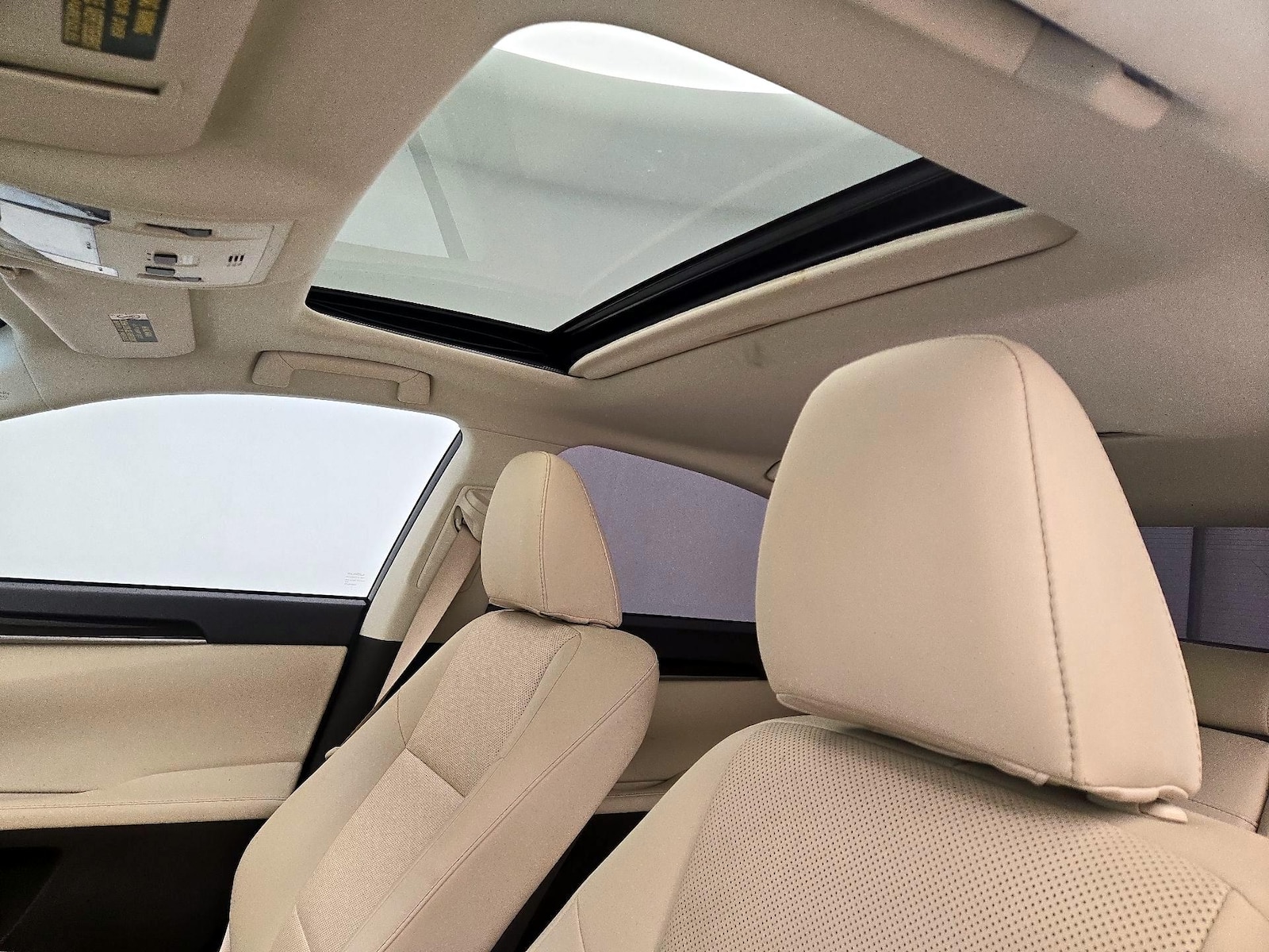 2017 Lexus ES 350 - Photo 20