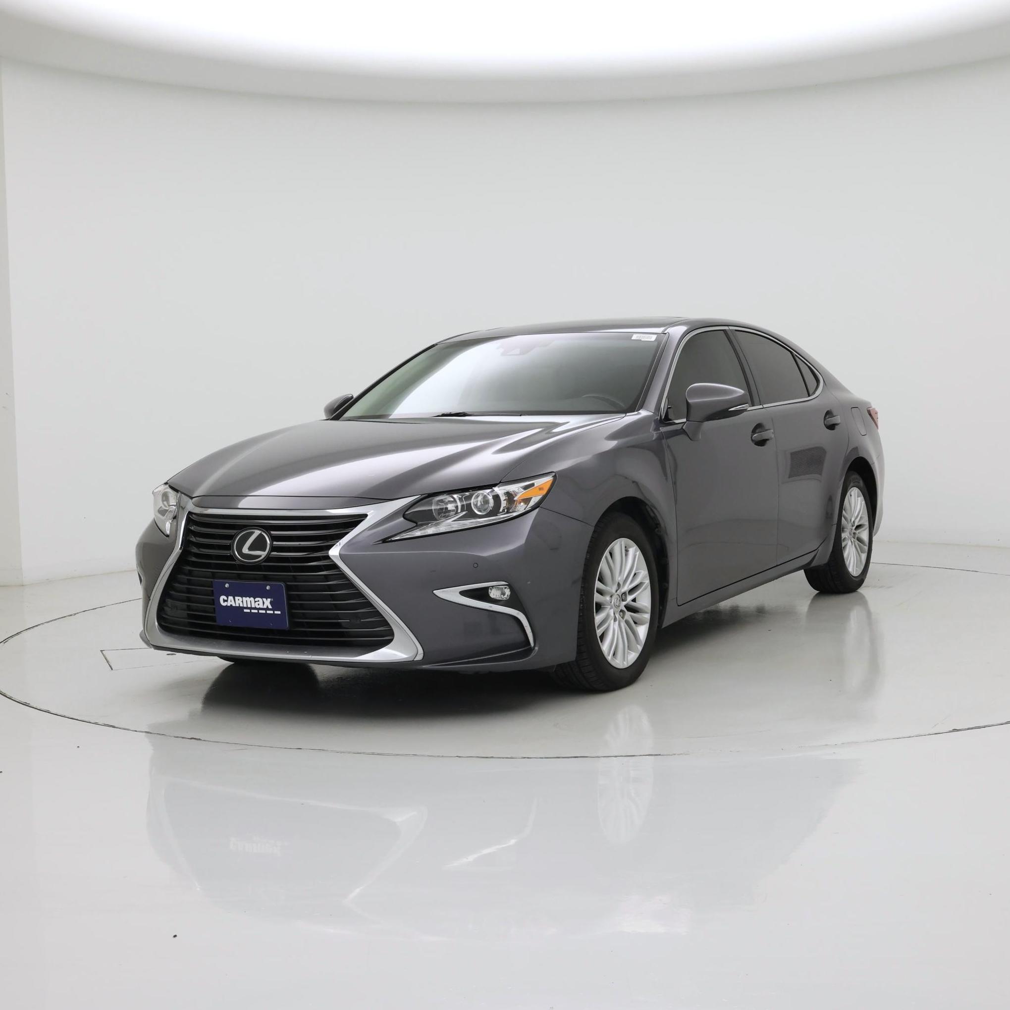 Thumbnail: 2017 Lexus ES - 4