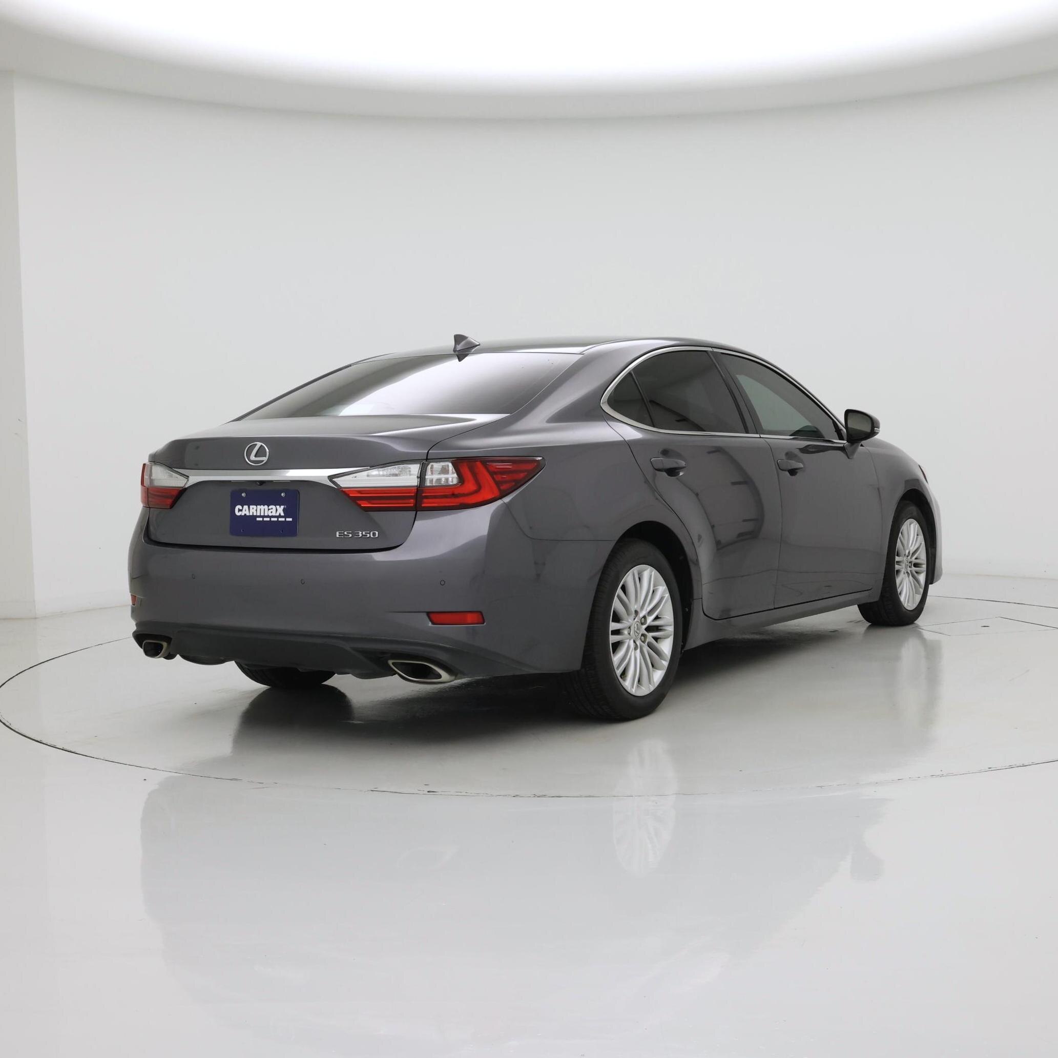 Thumbnail: 2017 Lexus ES - 8