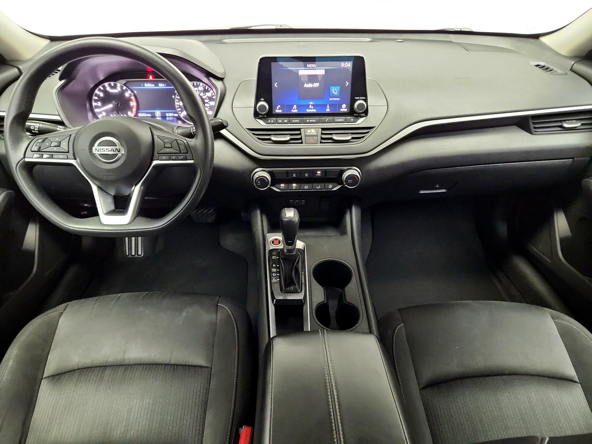 Thumbnail: 2020 Nissan Altima - 9