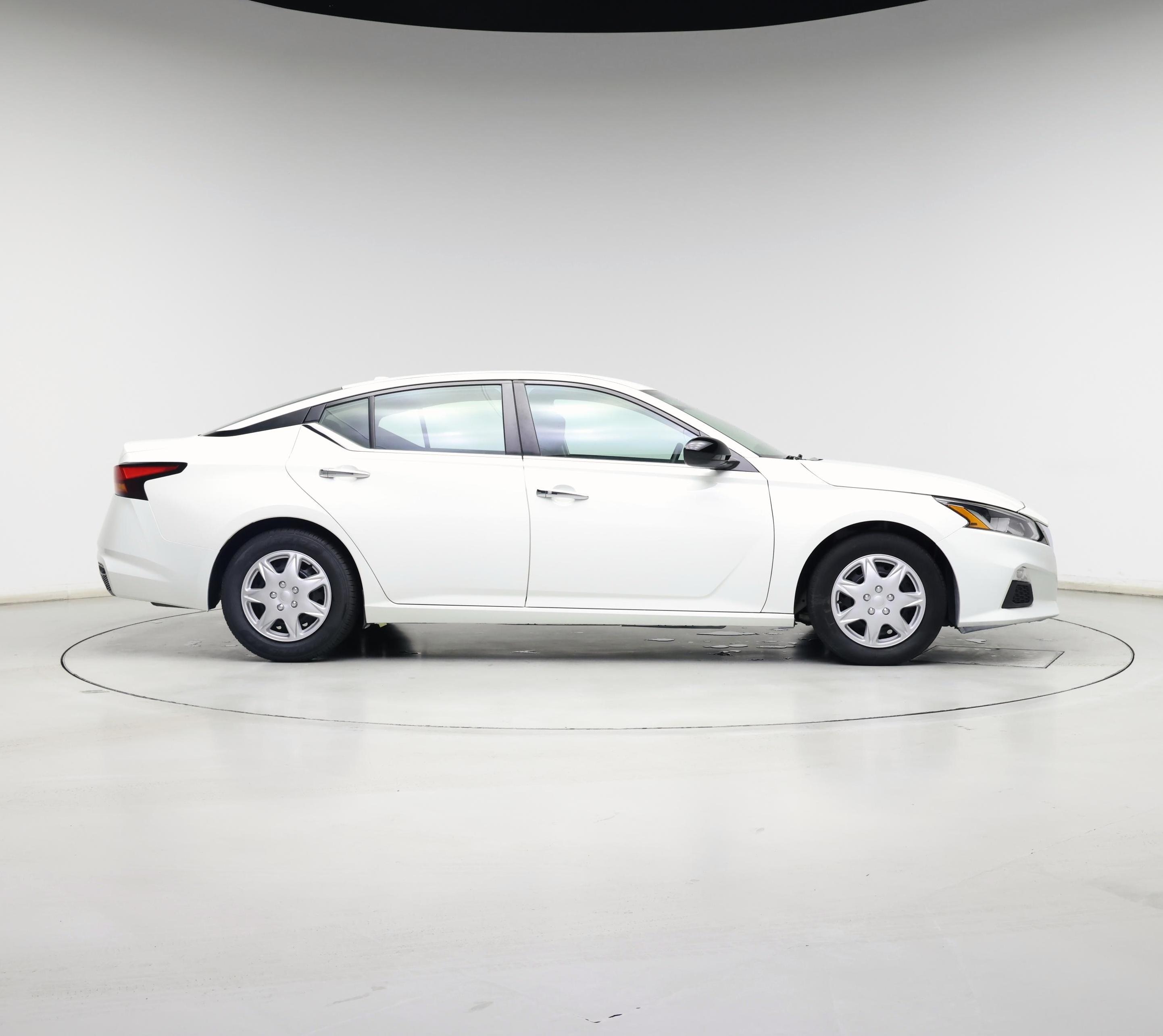 Thumbnail: 2020 Nissan Altima - 7