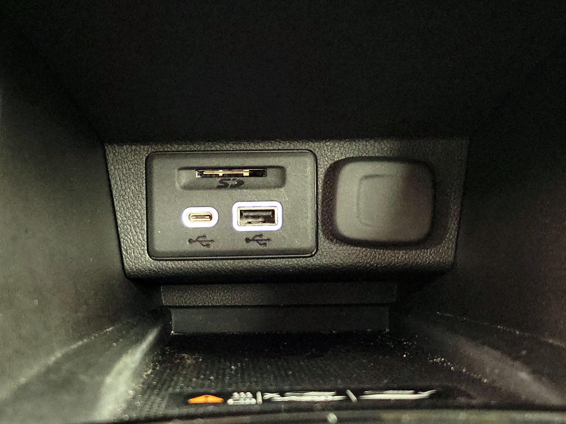 Thumbnail: 2023 Chevrolet Bolt EV - 18