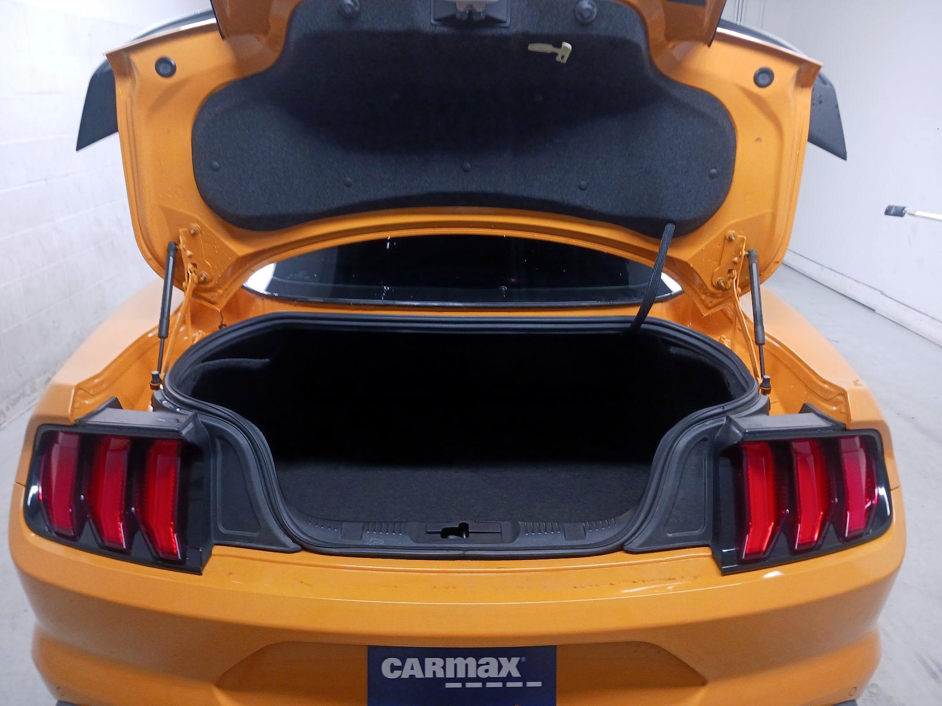 Thumbnail: 2022 Ford Mustang - 18