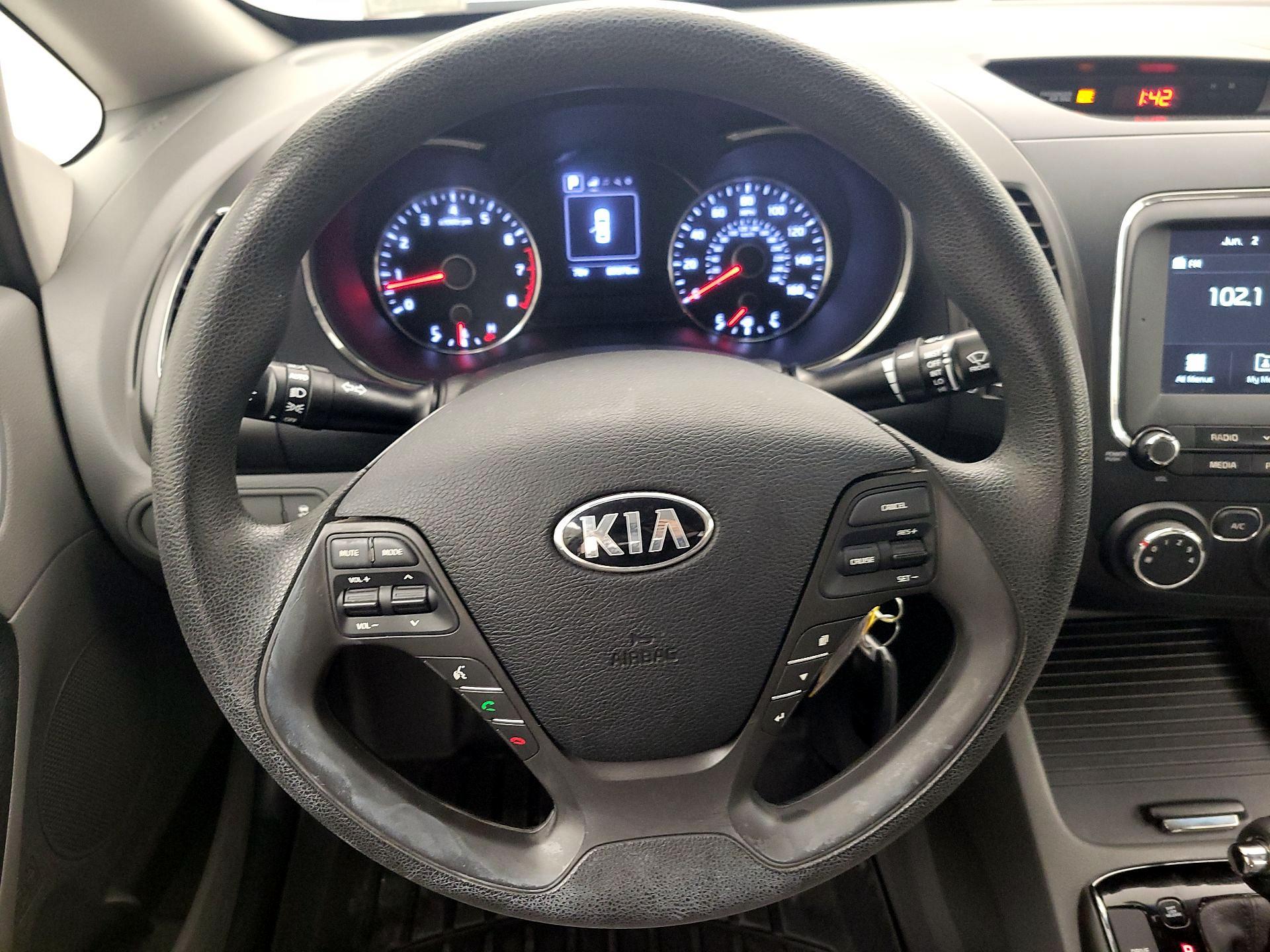 Thumbnail: 2018 Kia Forte - 10