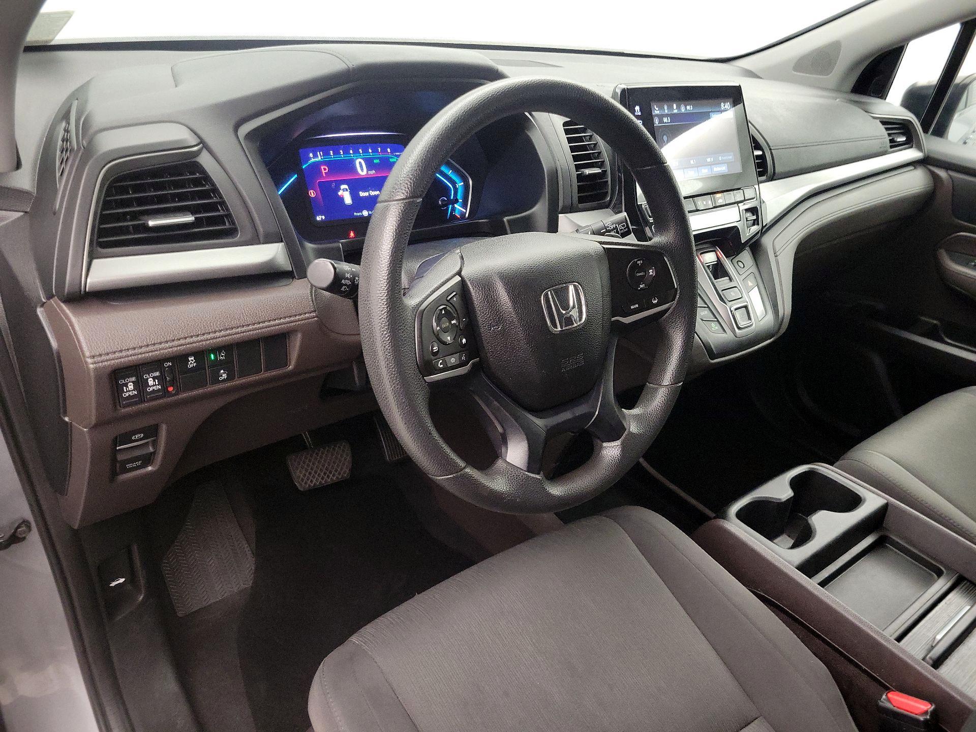 Thumbnail: 2019 Honda Odyssey - 9