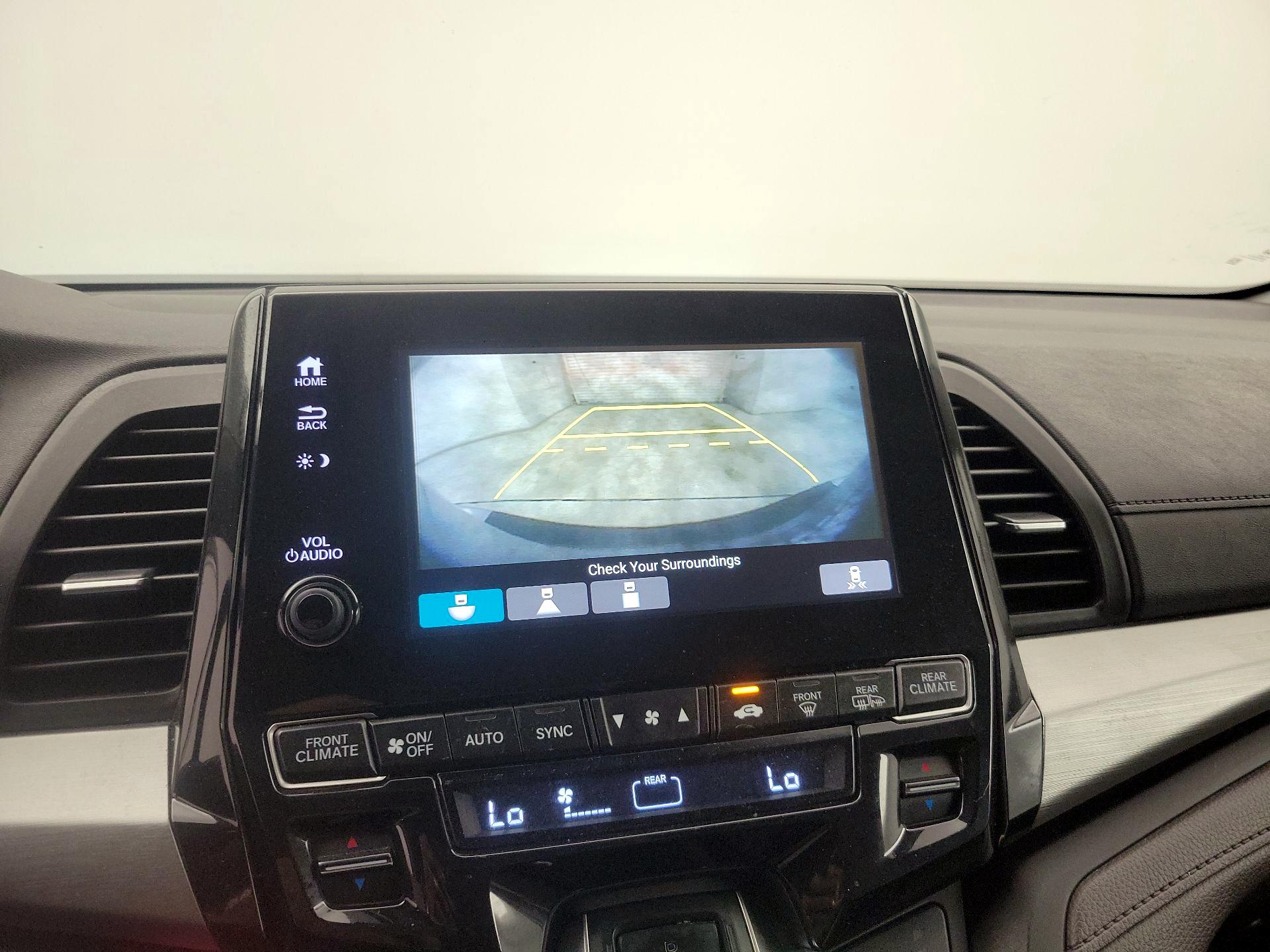 Thumbnail: 2019 Honda Odyssey - 15