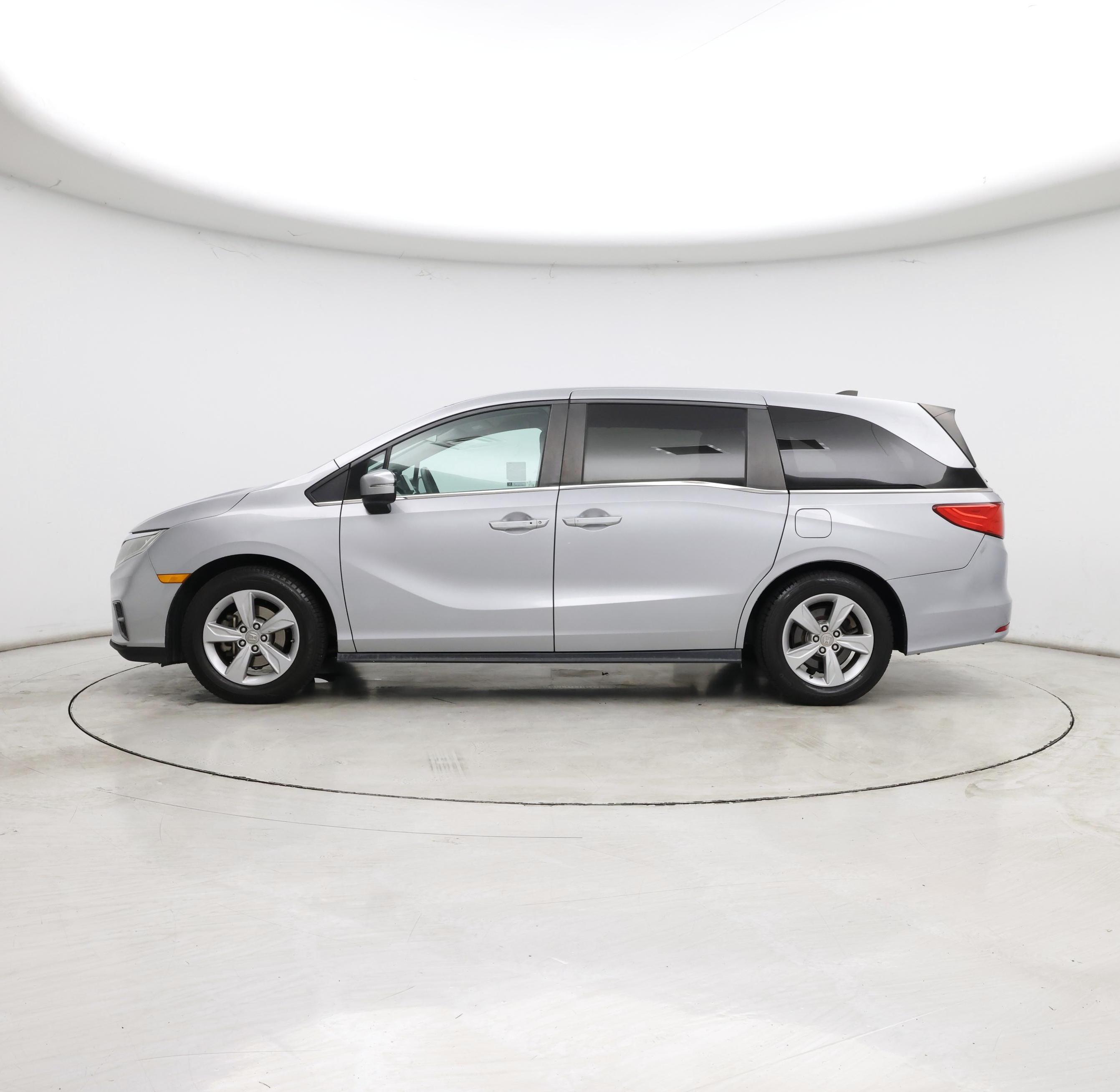 Thumbnail: 2019 Honda Odyssey - 3