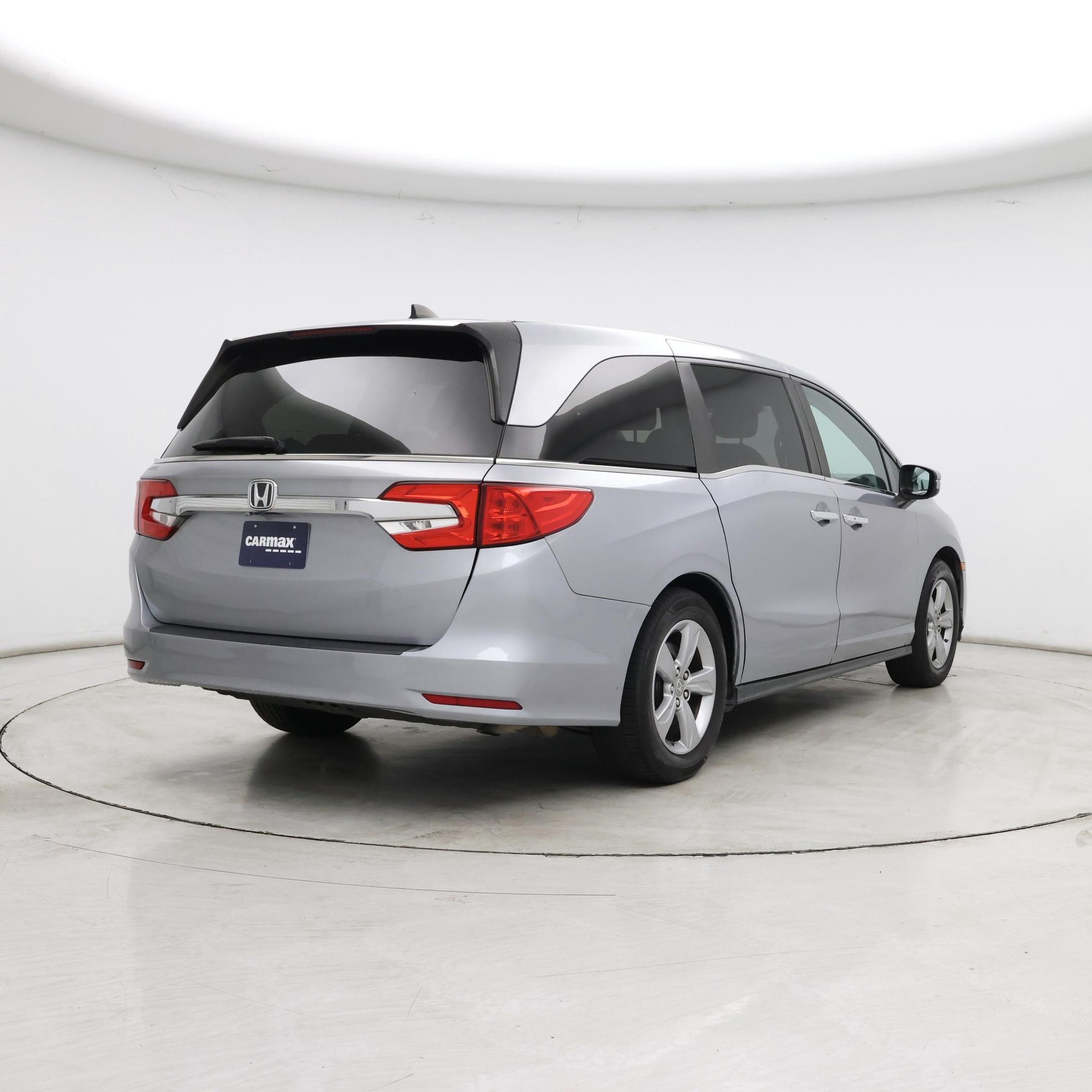 Thumbnail: 2019 Honda Odyssey - 8