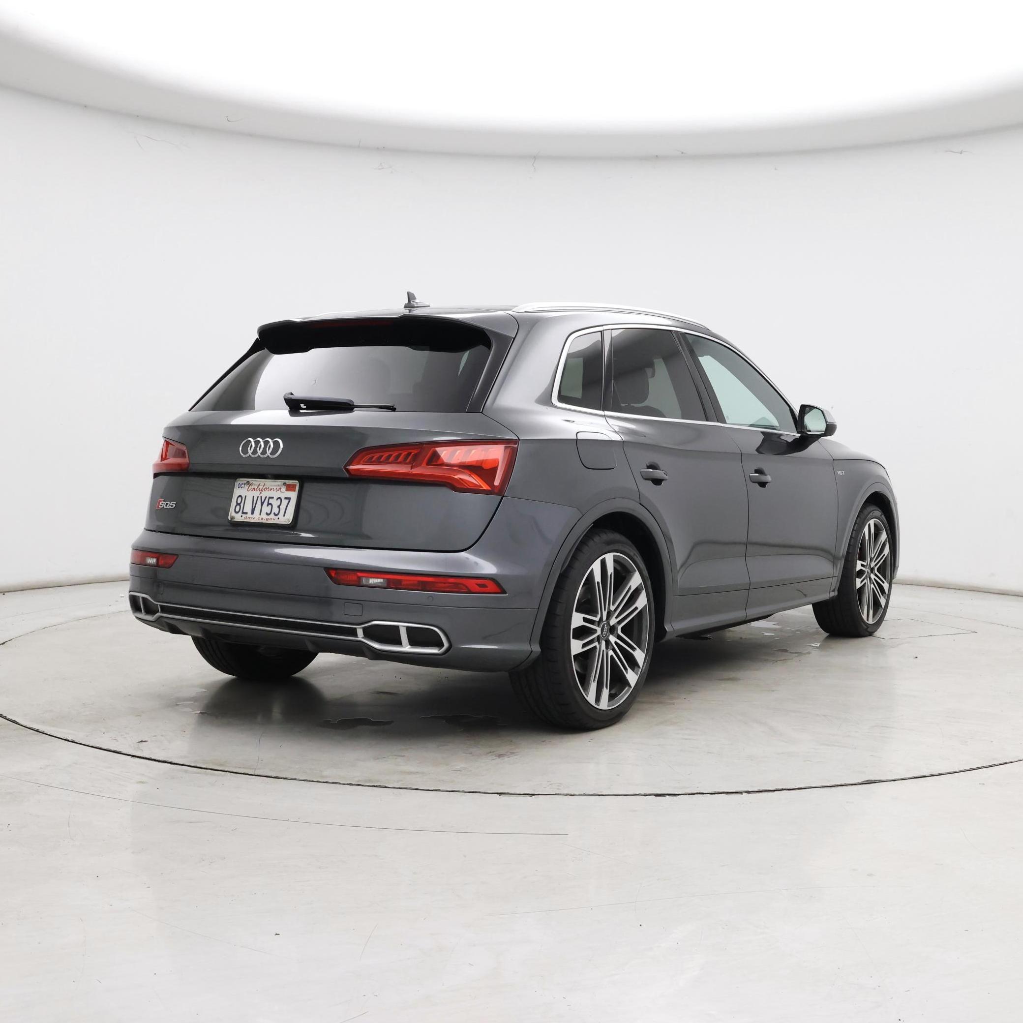 Thumbnail: 2018 Audi SQ5 - 8