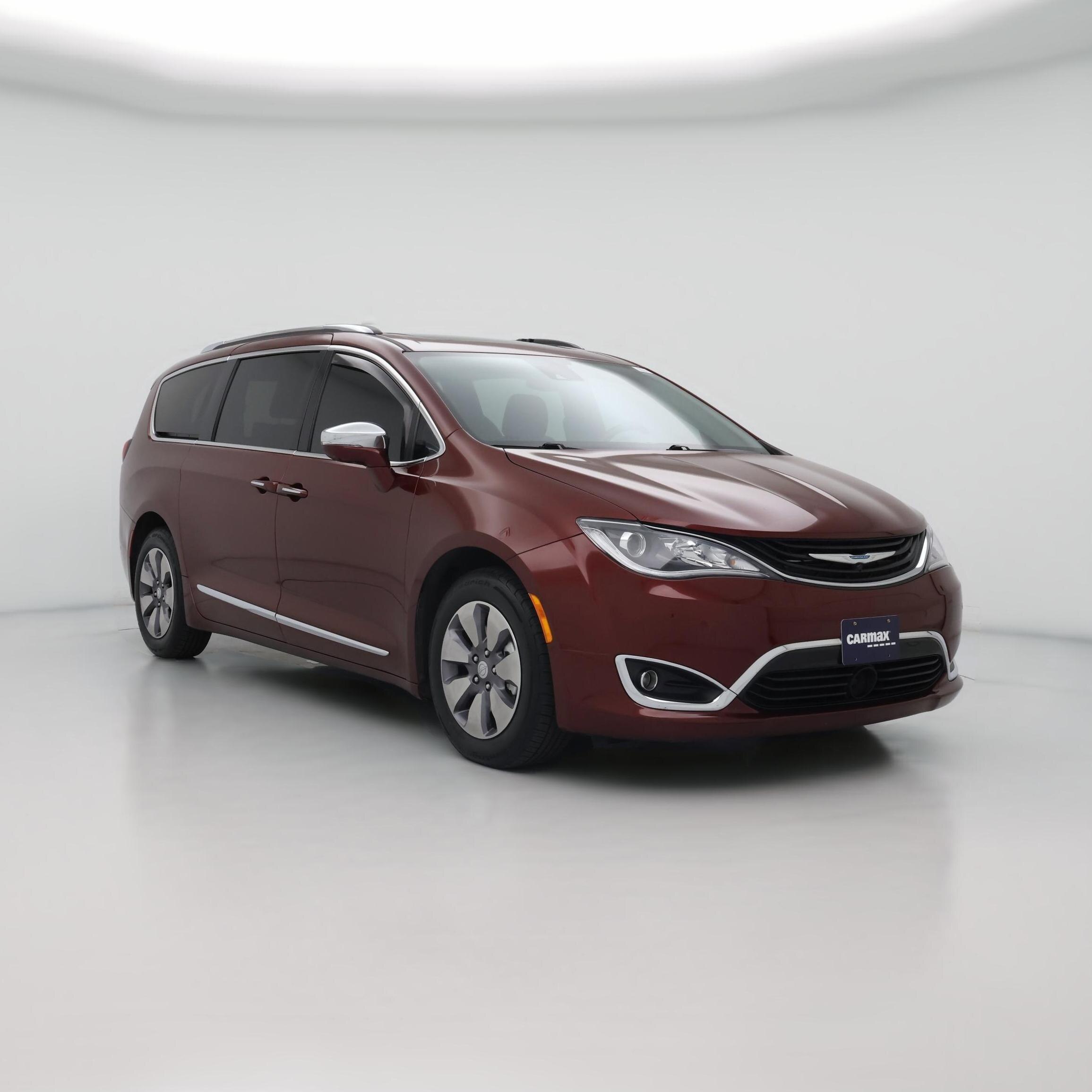 Thumbnail: 2019 Chrysler Pacifica - 1
