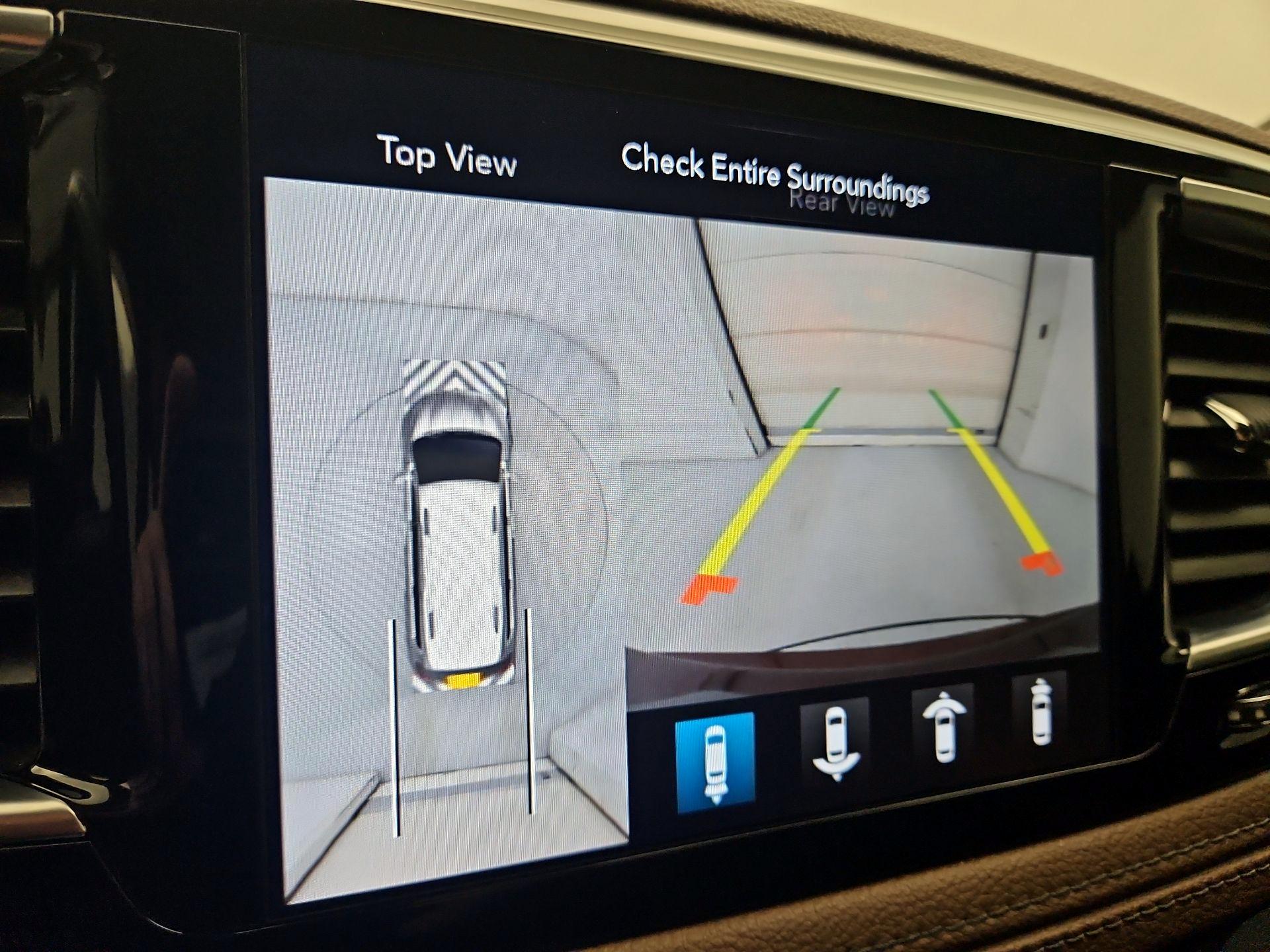 Thumbnail: 2019 Chrysler Pacifica - 15