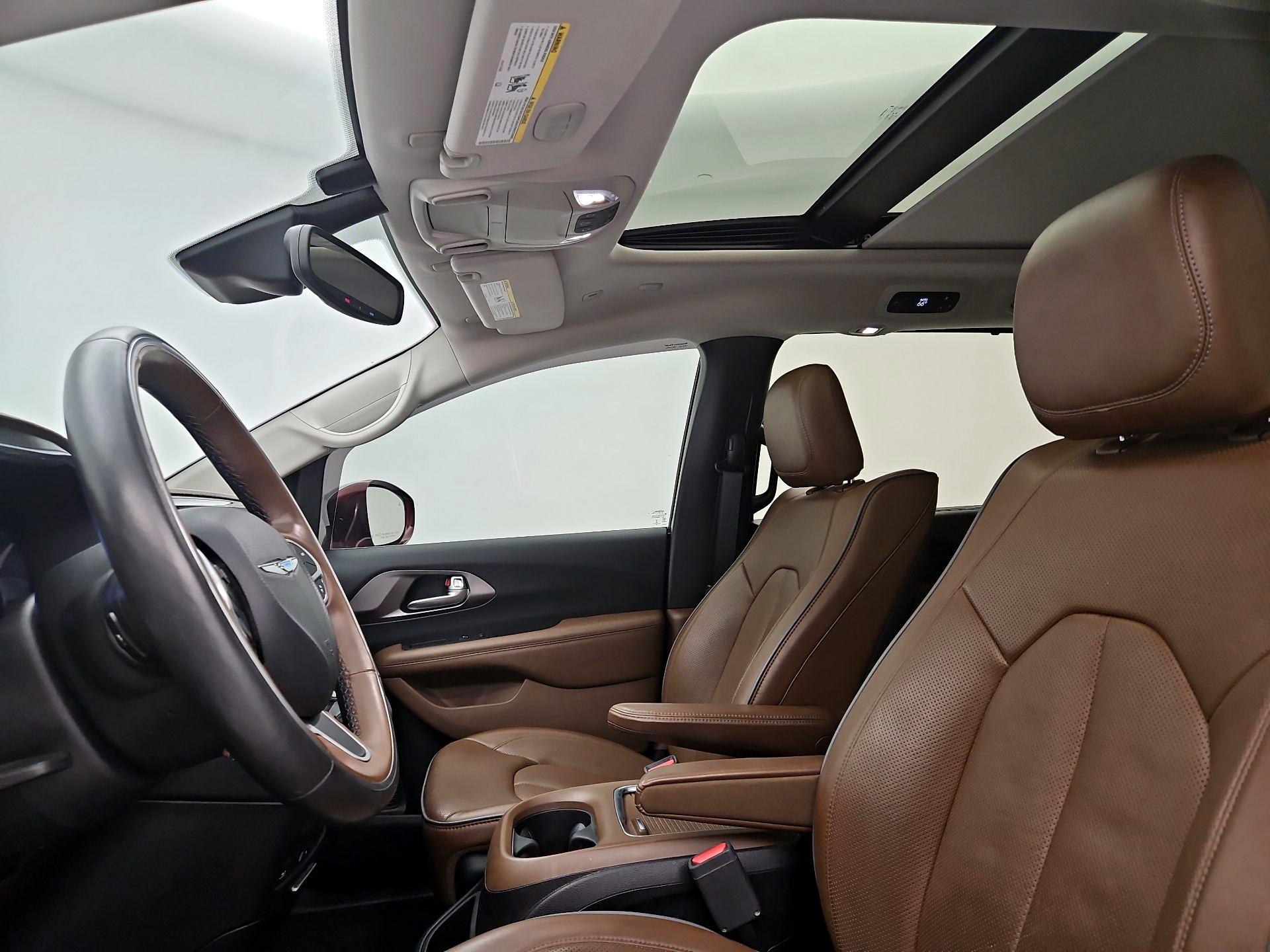 Thumbnail: 2019 Chrysler Pacifica - 20