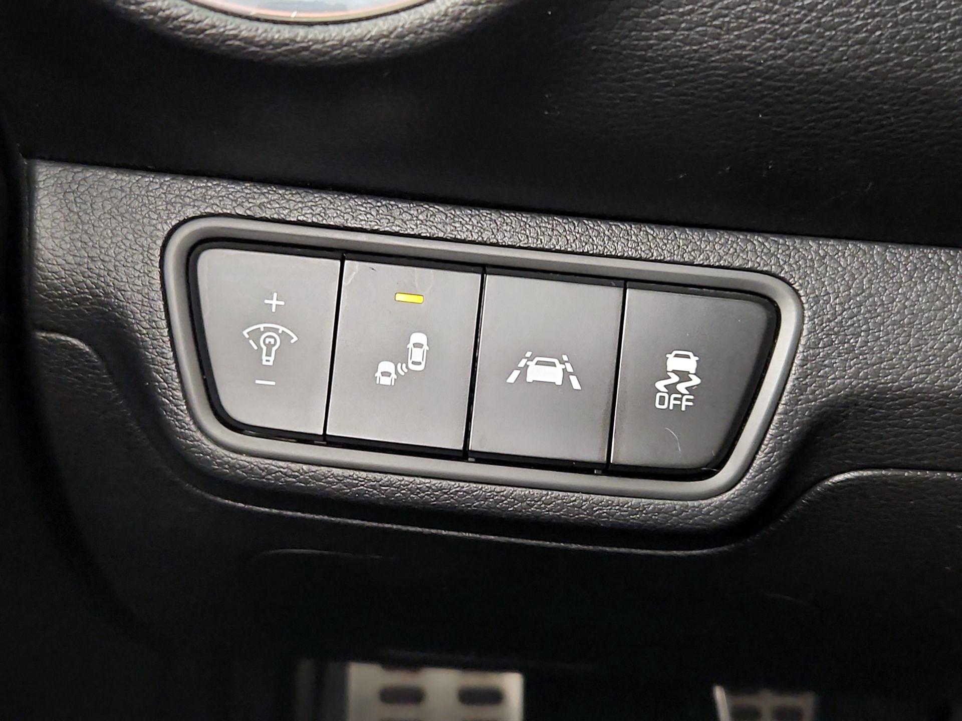 Thumbnail: 2021 Kia Forte - 13